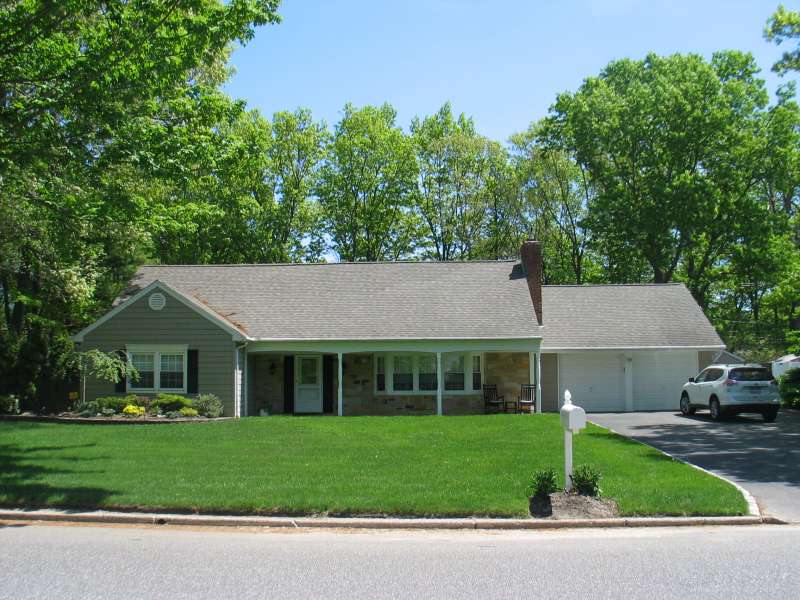 123 Sycamore Circle, Stony Brook, NY 11790 (Off Market NYStateMLS