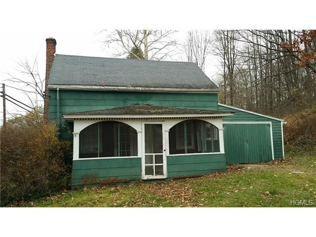 2 South Avenue Pleasant Valley Ny 12569 Off Market Nystatemls