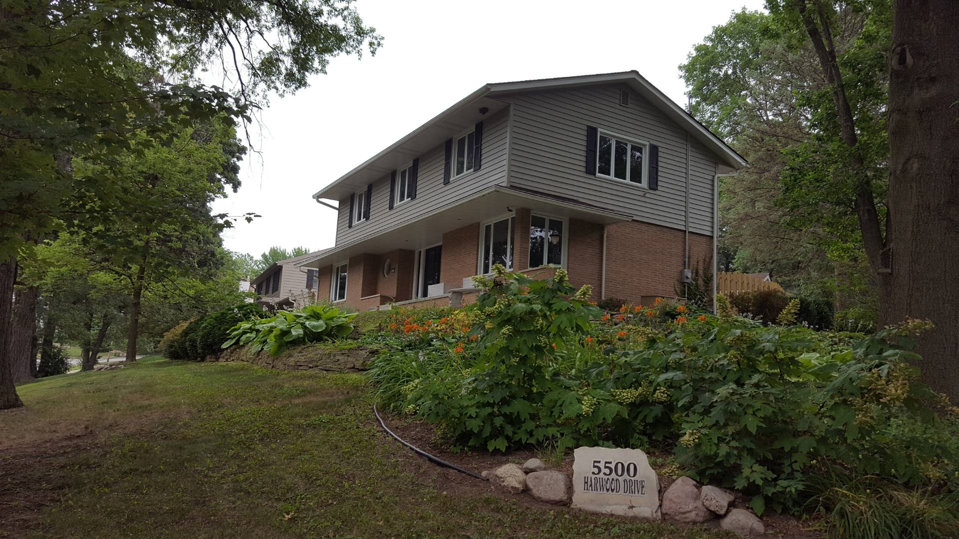 5500 Harwood Dr, Des Moines, IA 50312 (Off Market MyStateMLS Listing