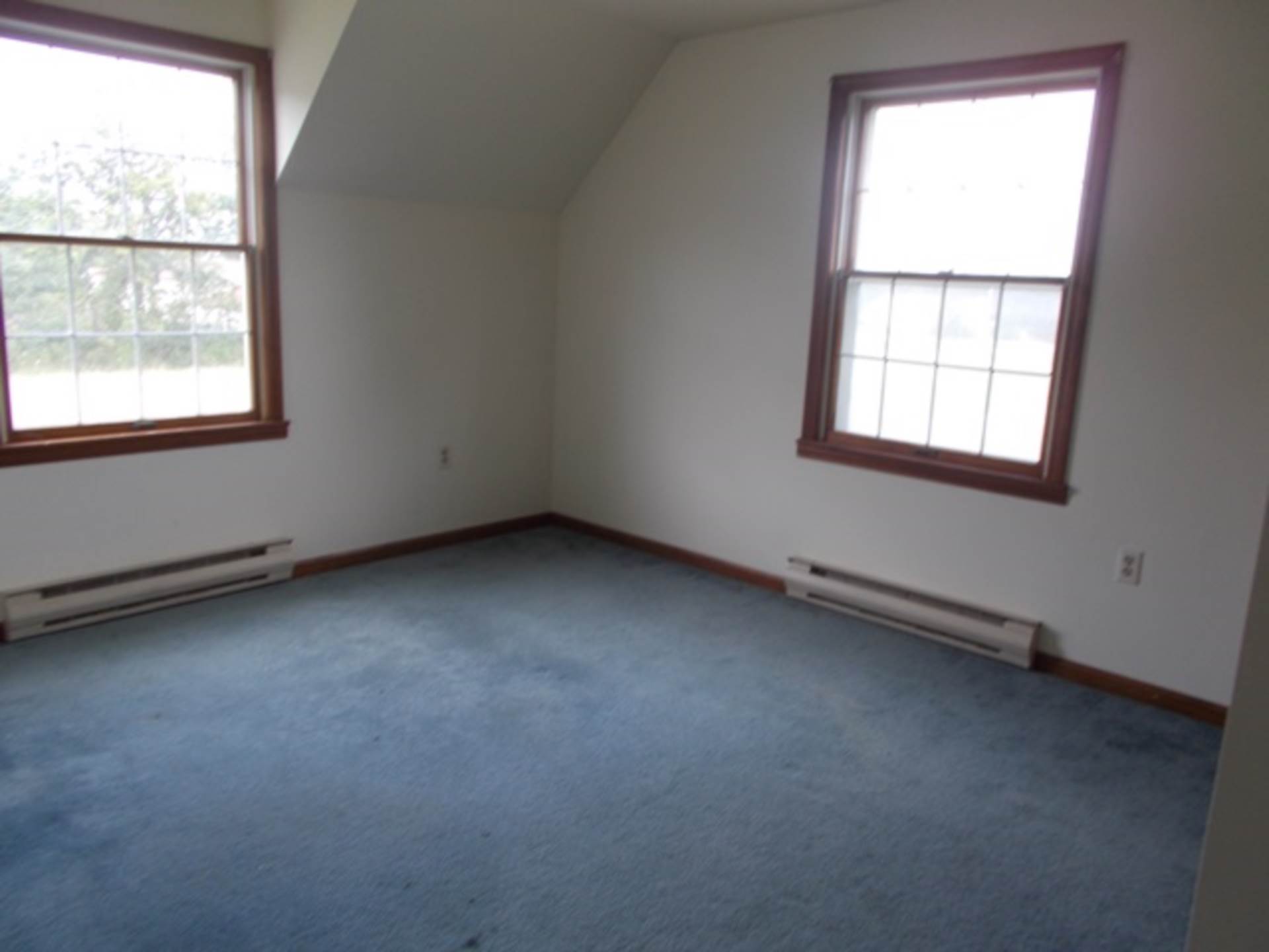 408 McIntyre Rd, Caledonia, NY 14423 (Sold MyStateMLS Listing 10383974)