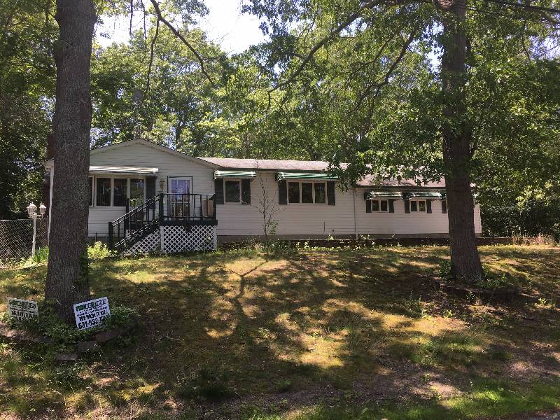 47 Hulse Ave, Wading River, NY 11792 (Sold MyStateMLS Listing 10395237)