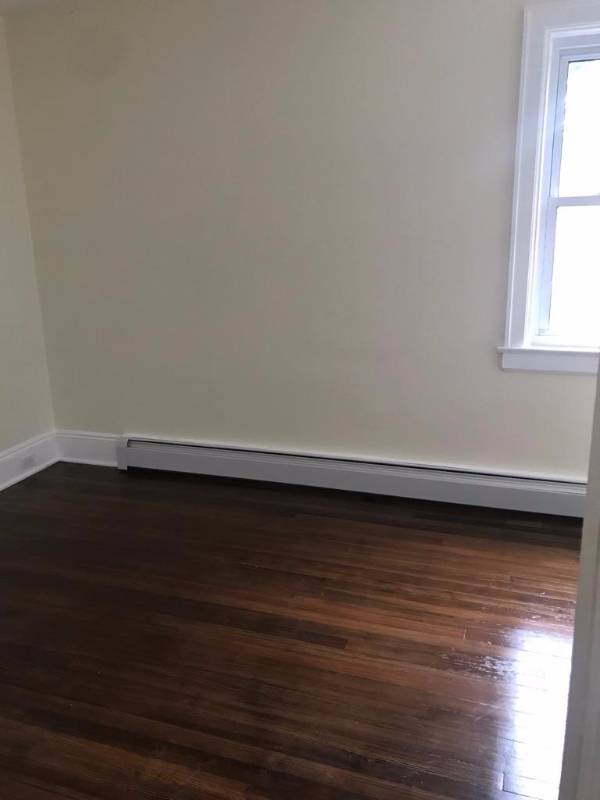 9 Vredenburgh Ave, Yonkers, NY 10704 (Off Market NYStateMLS Listing