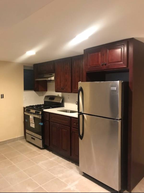 9 Vredenburgh Ave, Yonkers, NY 10704 (Off Market NYStateMLS Listing