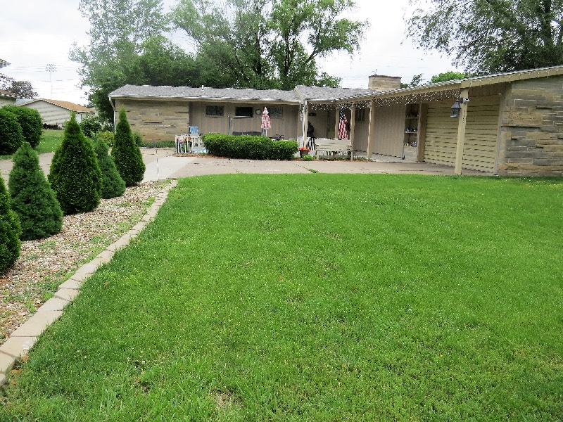975 Washington Blvd, Bushnell, IL 61422 (Sold NYStateMLS Listing 10397271)
