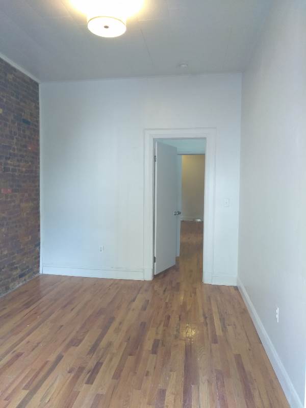 Wyckoff Ave, garden, Brooklyn, NY 11237 (Off Market NYStateMLS Listing