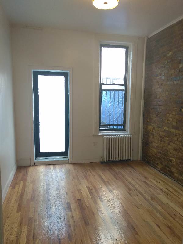 Wyckoff Ave, garden, Brooklyn, NY 11237 (Off Market NYStateMLS Listing