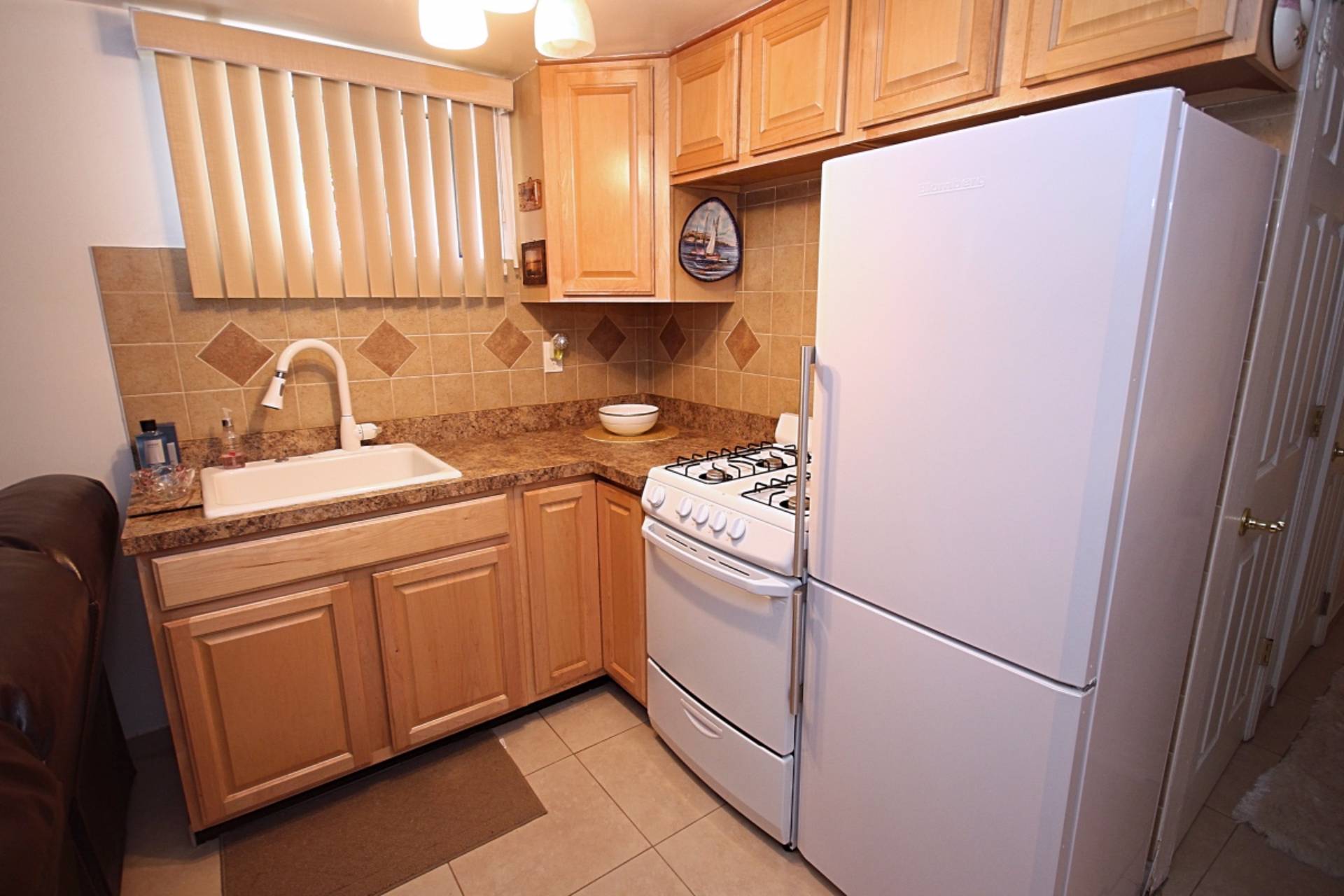 382 Montreal Ave, Staten Island, NY 10306 (Sold NYStateMLS Listing