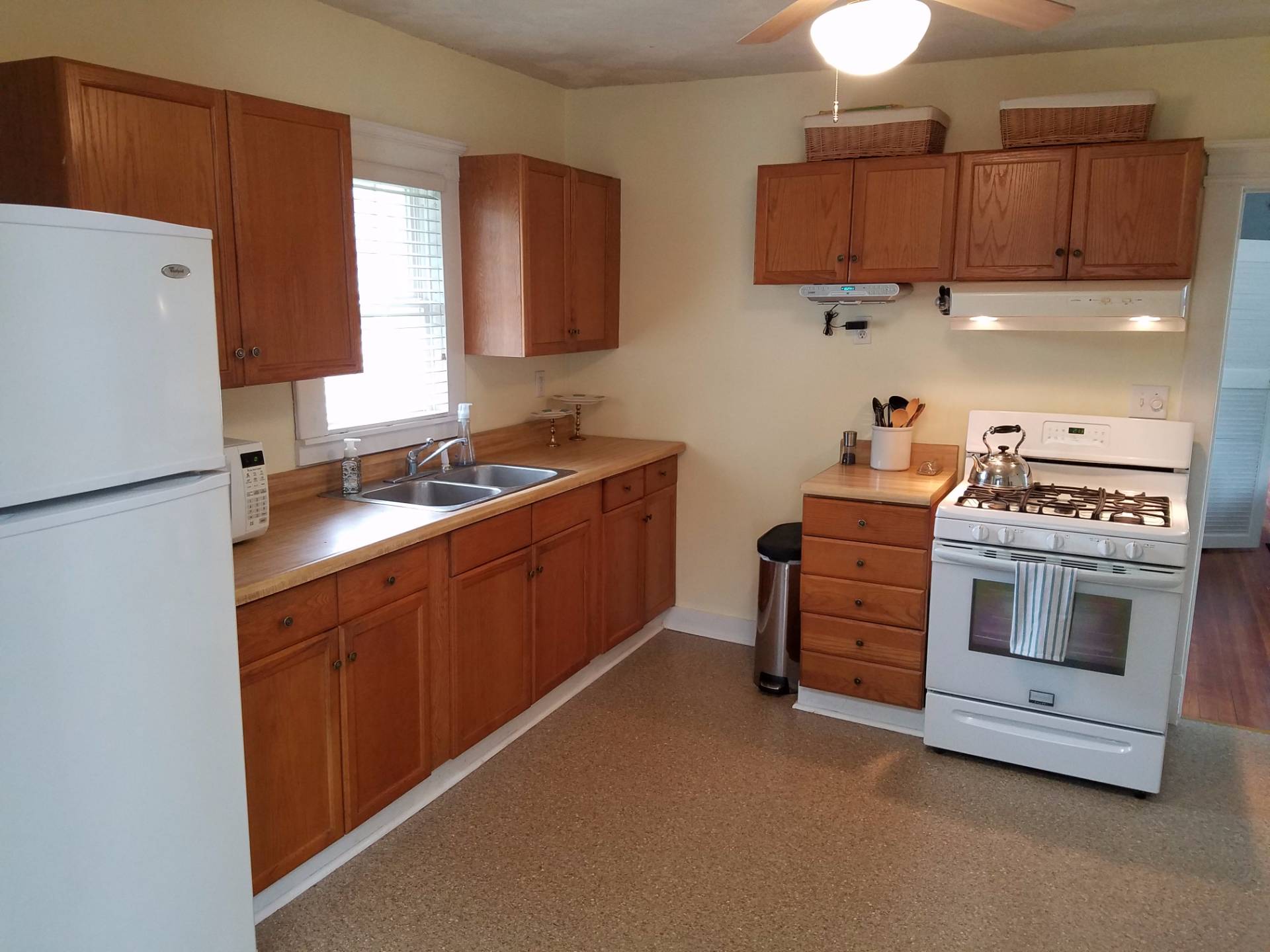 433 Magazine St, Albany, NY 12203 (Sold NYStateMLS Listing 10413758)