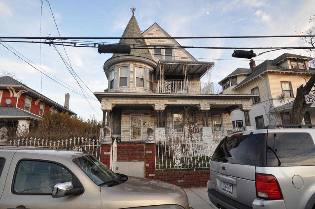 1122 Grassmere Terrace, Far Rockaway, NY 11691 (Off Market MyStateMLS