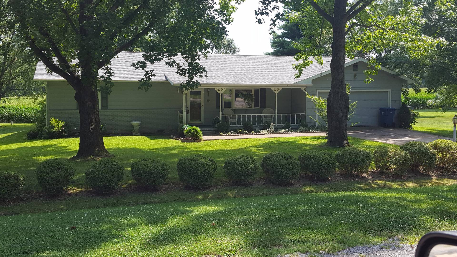 SALE PENDING!!! 721 West South Street, Grayville, IL 62844 (Sold