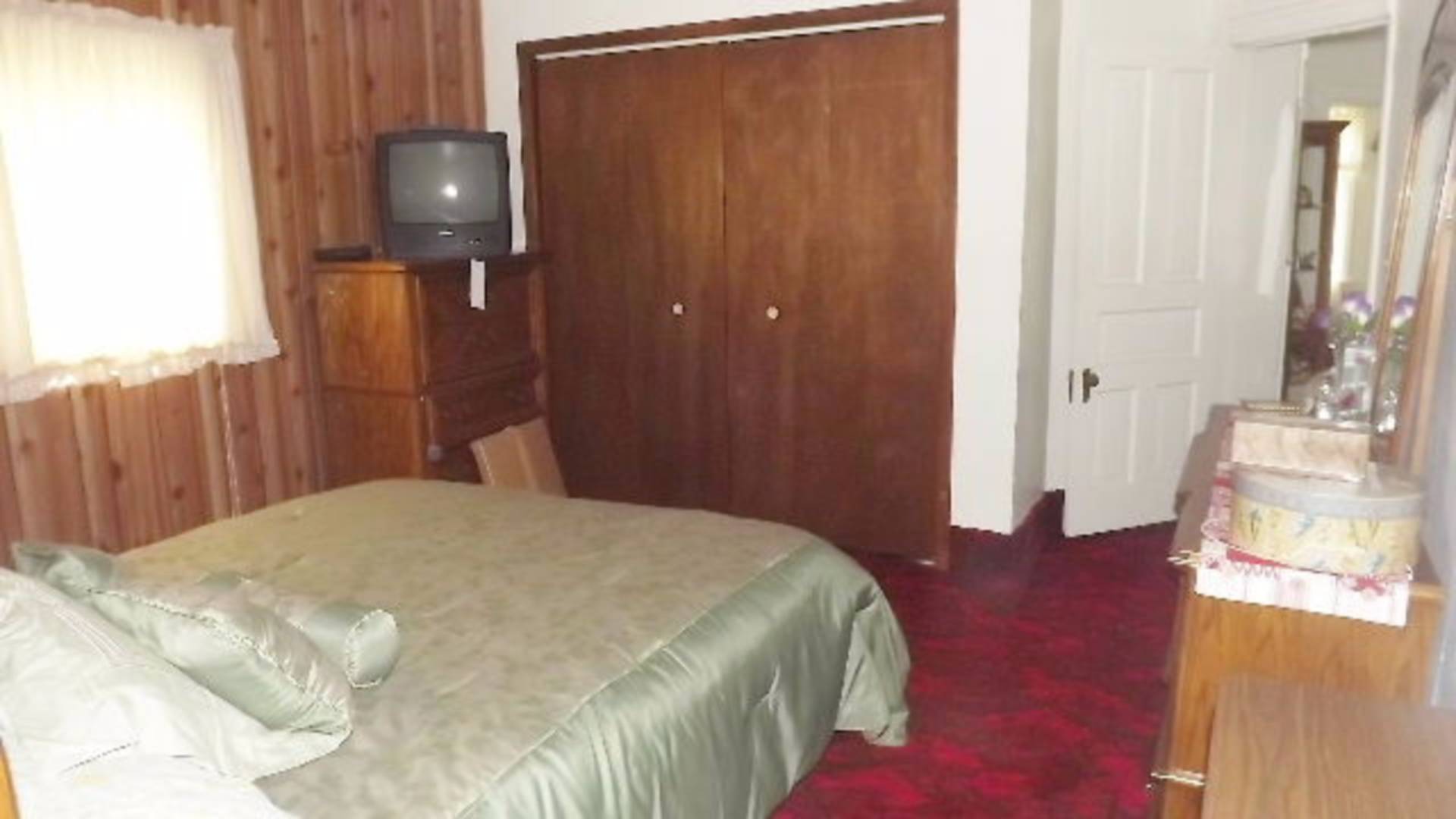 818 2nd St NE, Fessenden, ND 58438 (Off Market NYStateMLS Listing