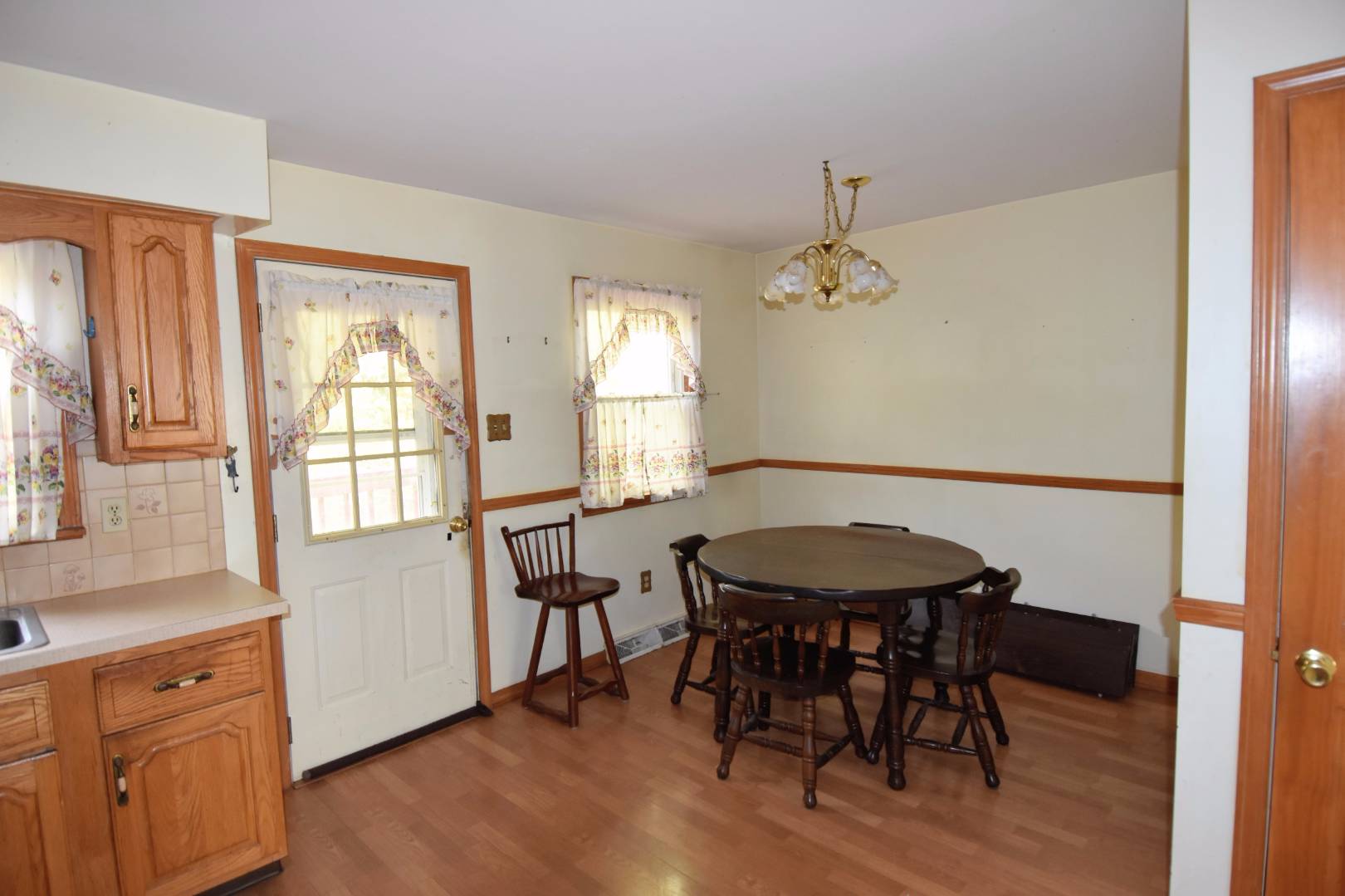 193 Mount Hope Dr, Albany, NY 12202 (Sold NYStateMLS Listing 10433681)