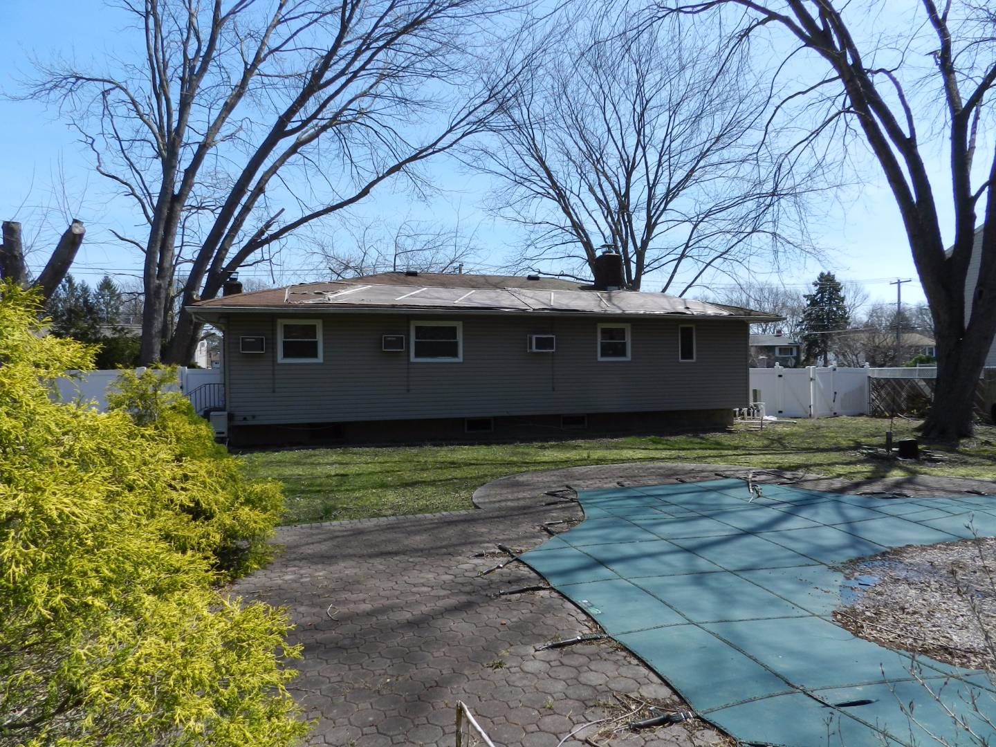 2034 LOUIS KOSSUTH AVE, Ronkonkoma, NY 11779 (Off Market NYStateMLS