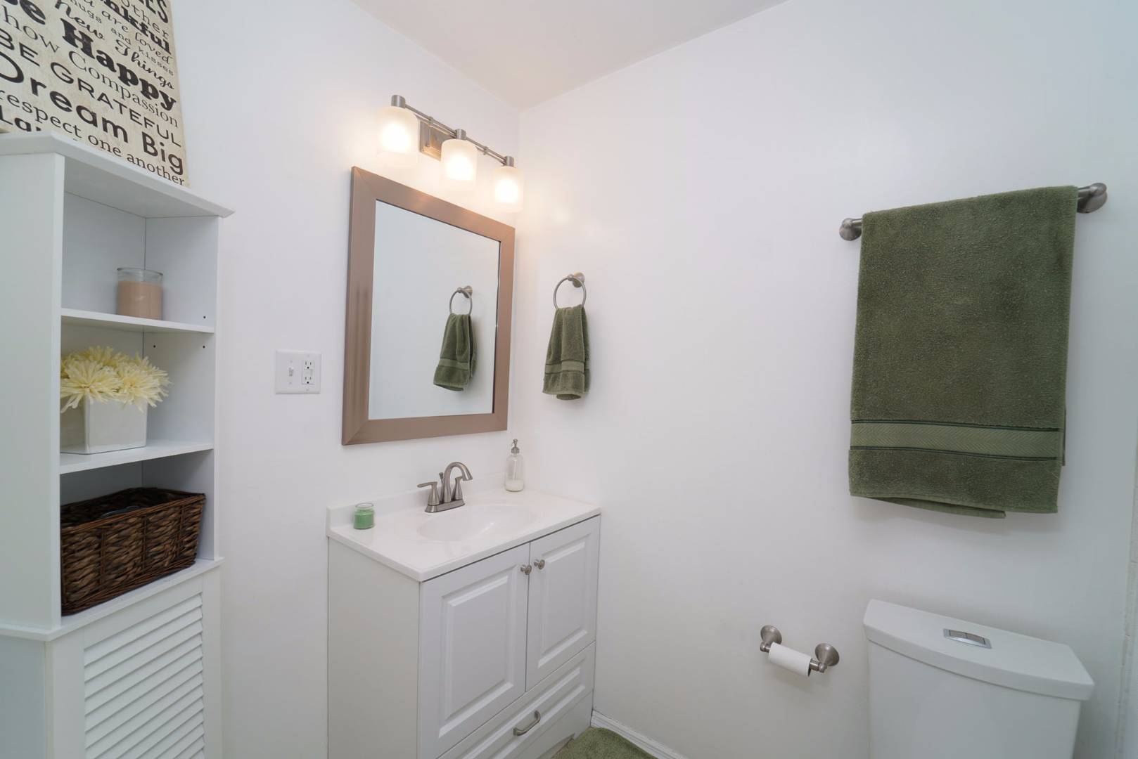 43 The Crossway, Delmar, NY 12054 (Sold NYStateMLS Listing 10434392)