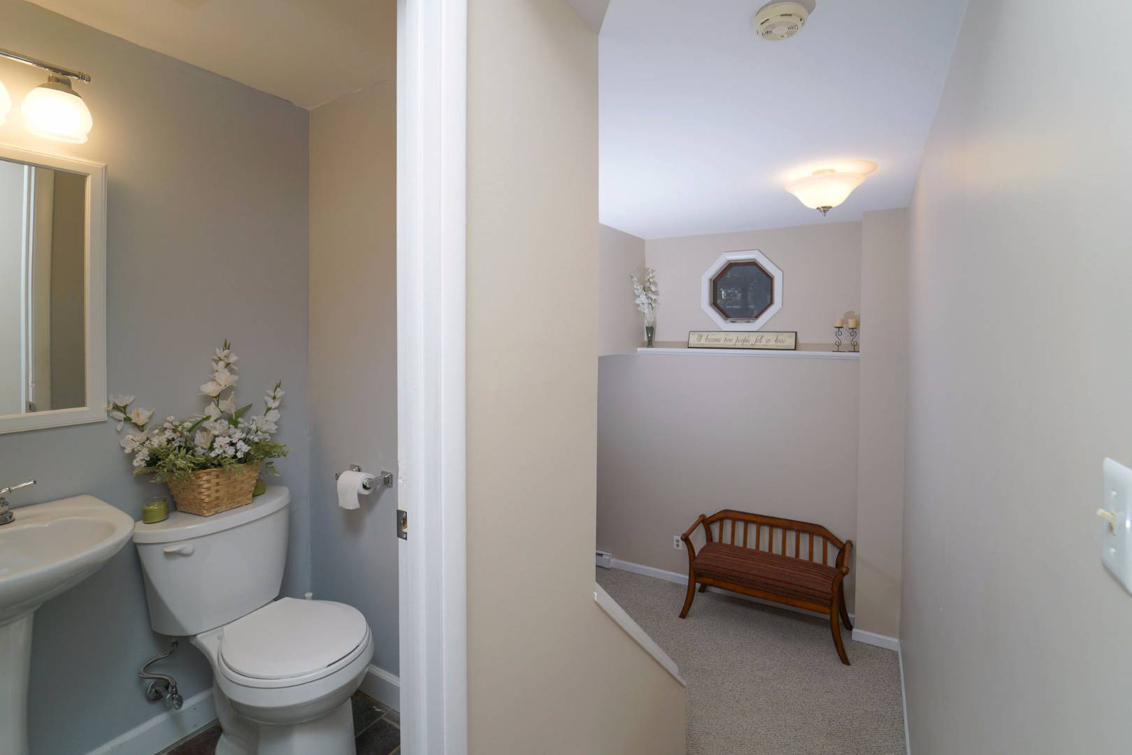 43 The Crossway, Delmar, NY 12054 (Sold NYStateMLS Listing 10434392)