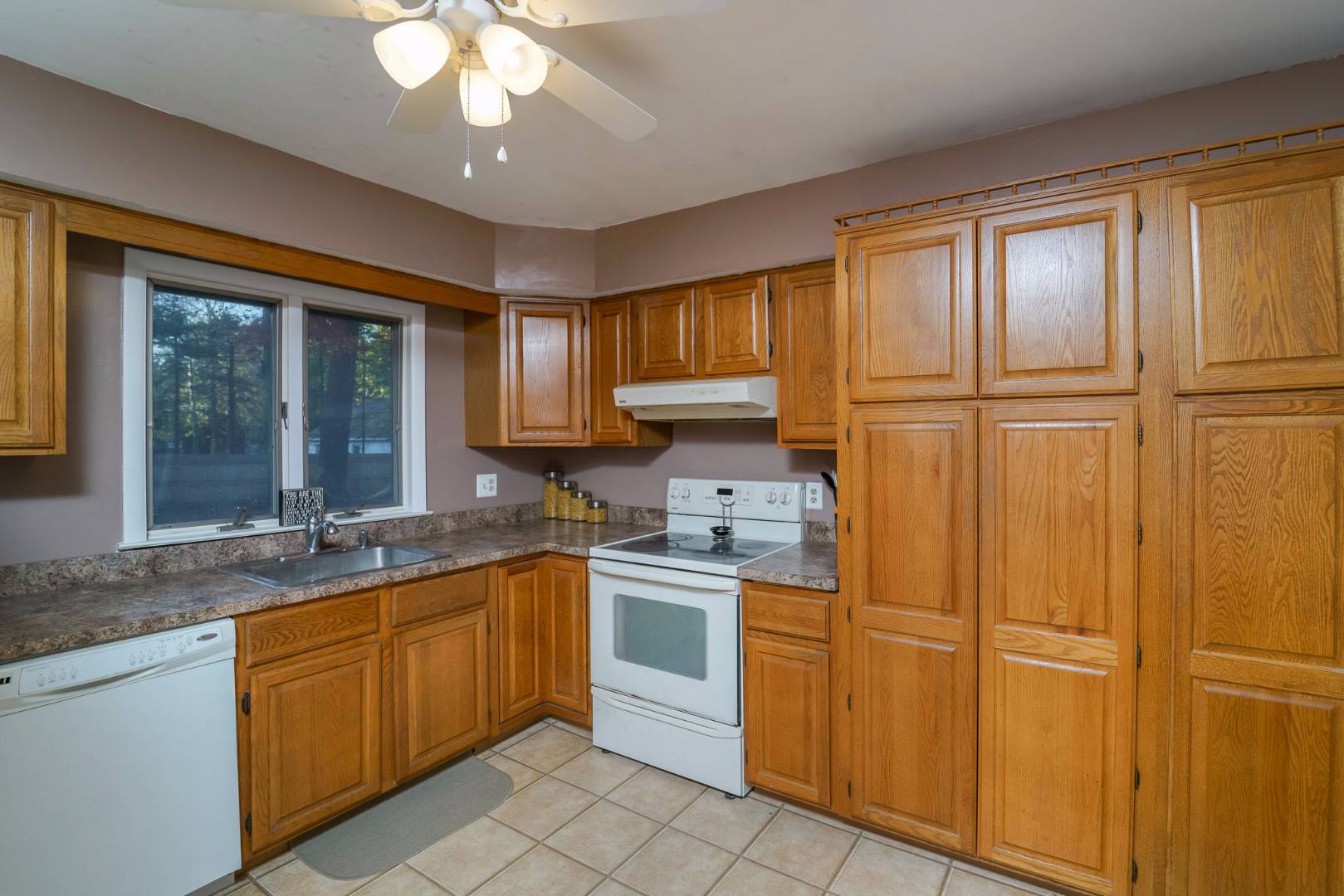 43 The Crossway, Delmar, NY 12054 (Sold NYStateMLS Listing 10434392)