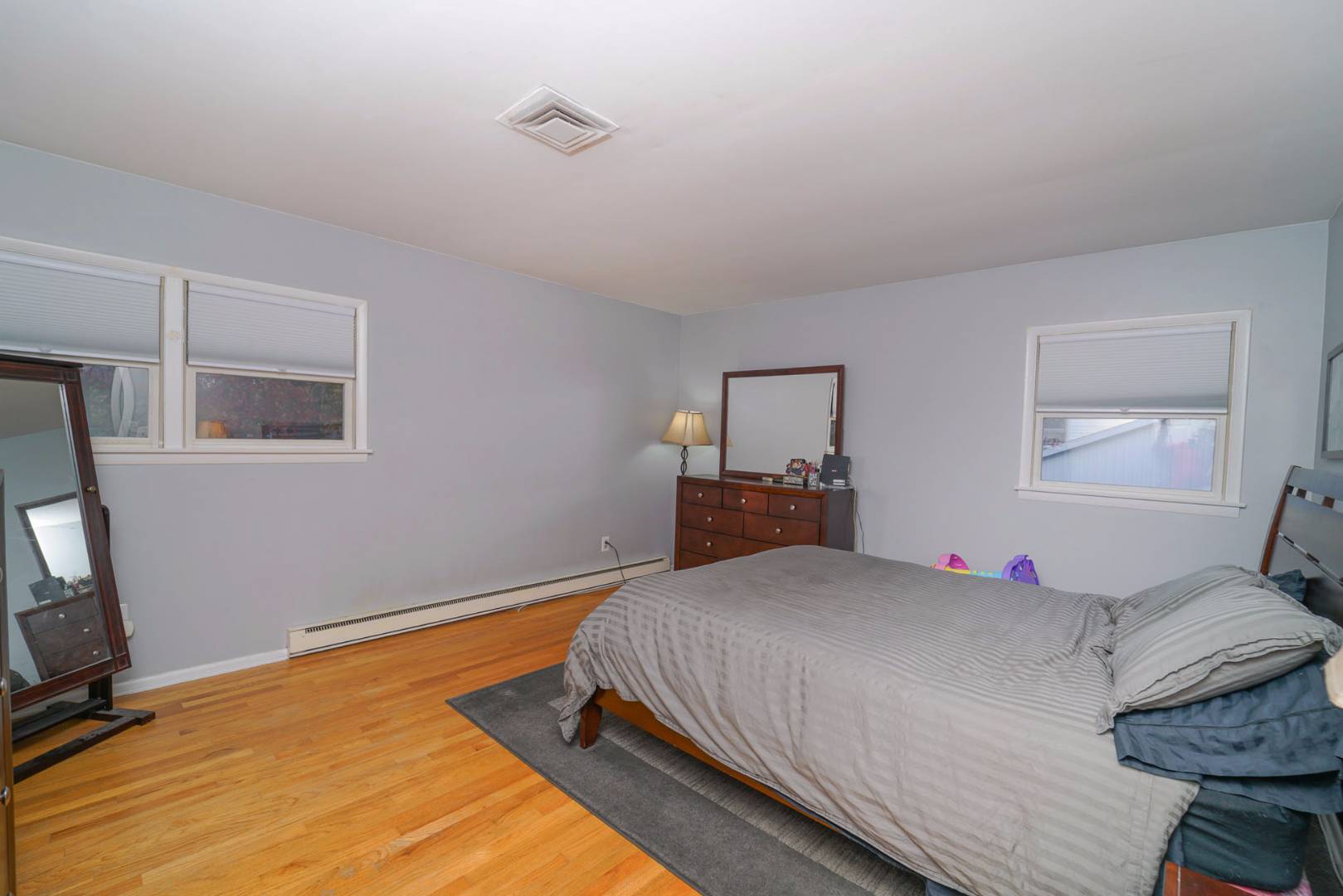 43 The Crossway, Delmar, NY 12054 (Sold NYStateMLS Listing 10434392)
