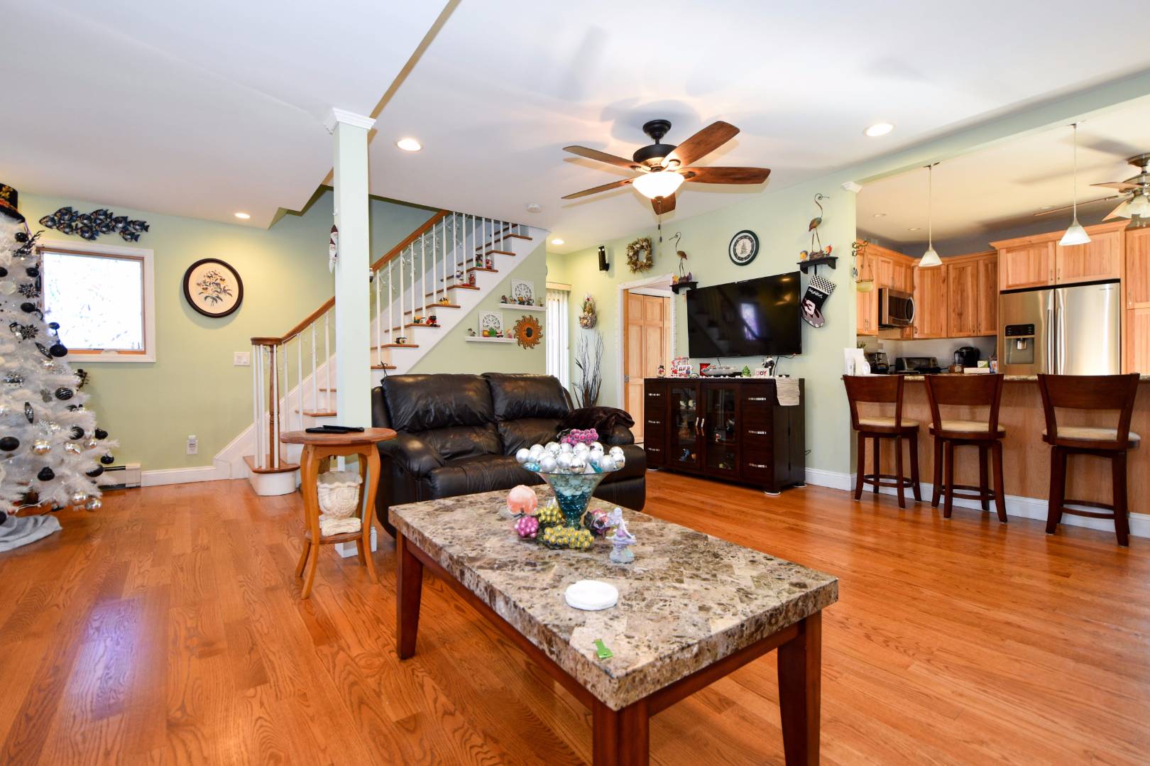 20 New Point Place, Amityville, NY 11701 (Off Market NYStateMLS Listing