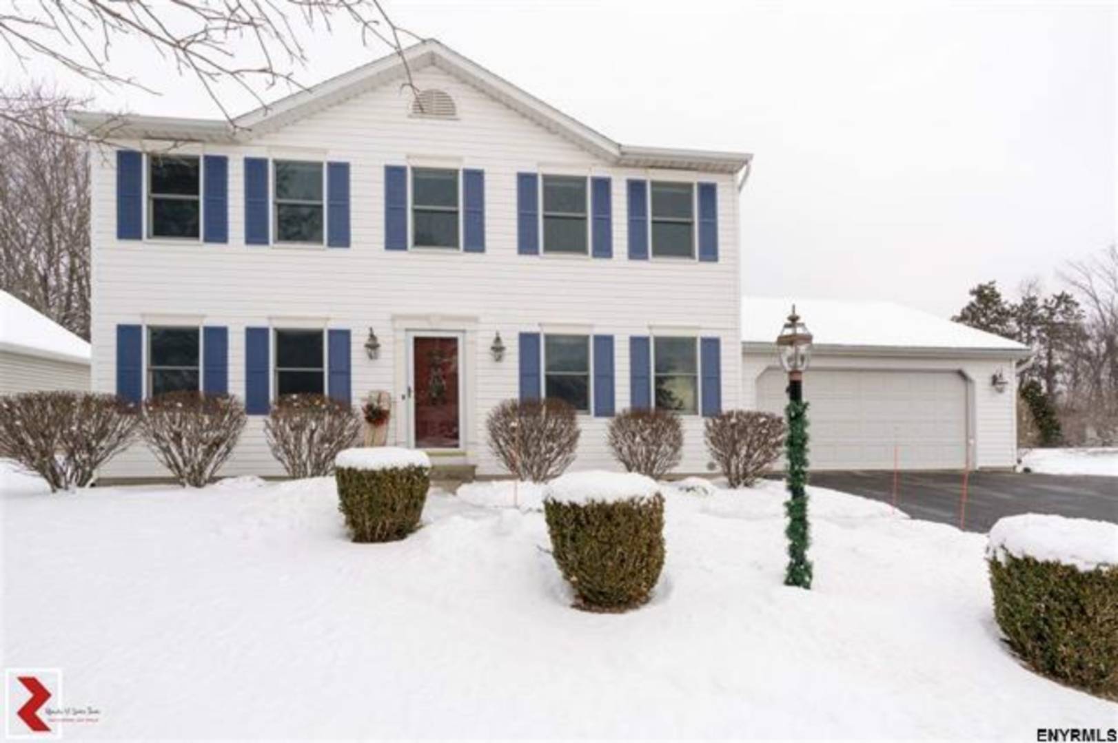 63 Rotterdam Dr, Glenmont, NY 12077 (Sold NYStateMLS Listing 10454611)