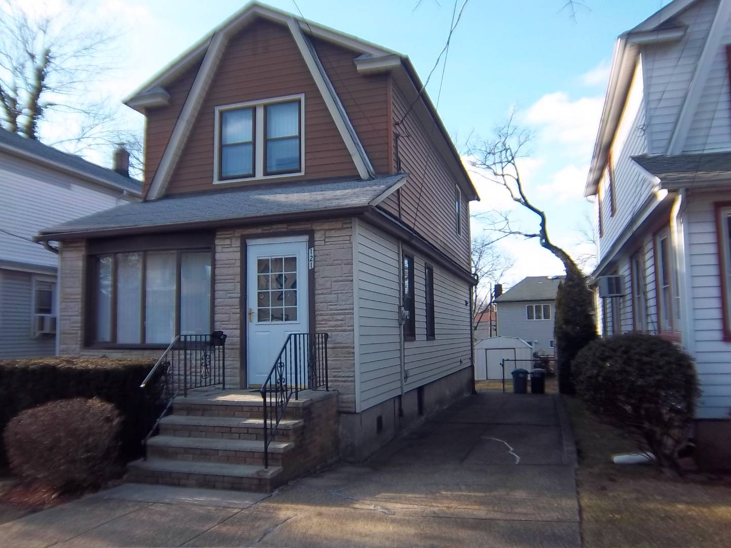 121 Waldron Ave, Staten Island, NY 10301 (Sold NYStateMLS Listing 10458322)