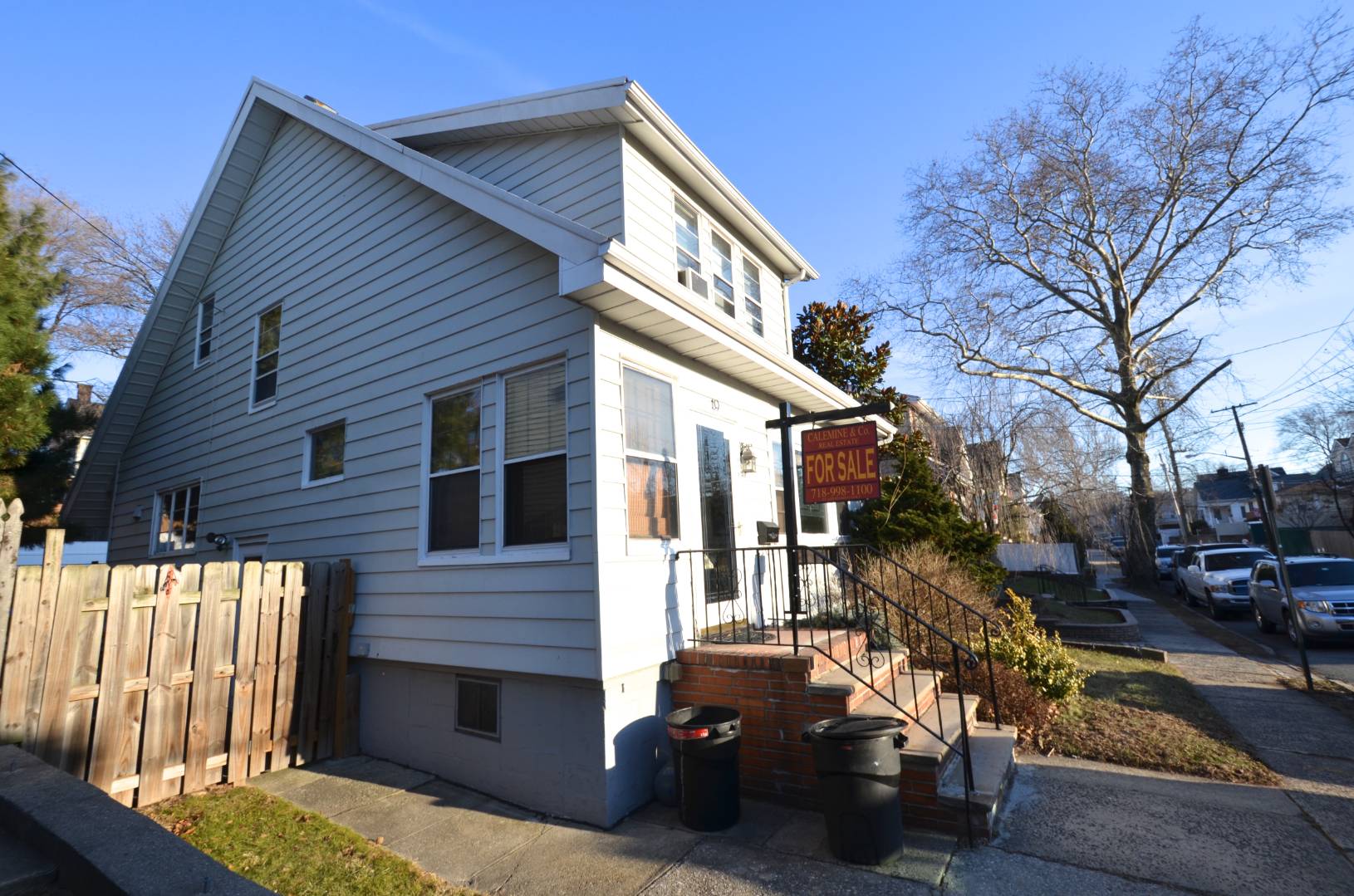 19 Egbert Pl, Staten Island, NY 10305 (Sold NYStateMLS Listing 10457172)
