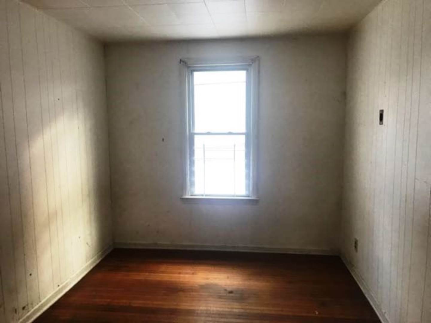 23 Carroll St, Poughkeepsie, NY 12601 (Sold NYStateMLS Listing 10462965)