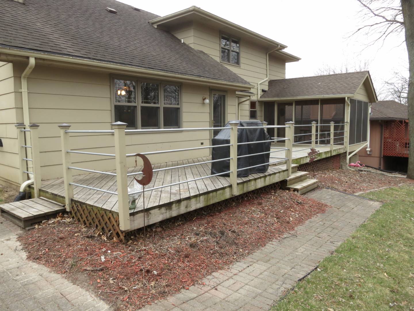 8023 Maple Drive, Urbandale, IA 50322 (Off Market MyStateMLS Listing