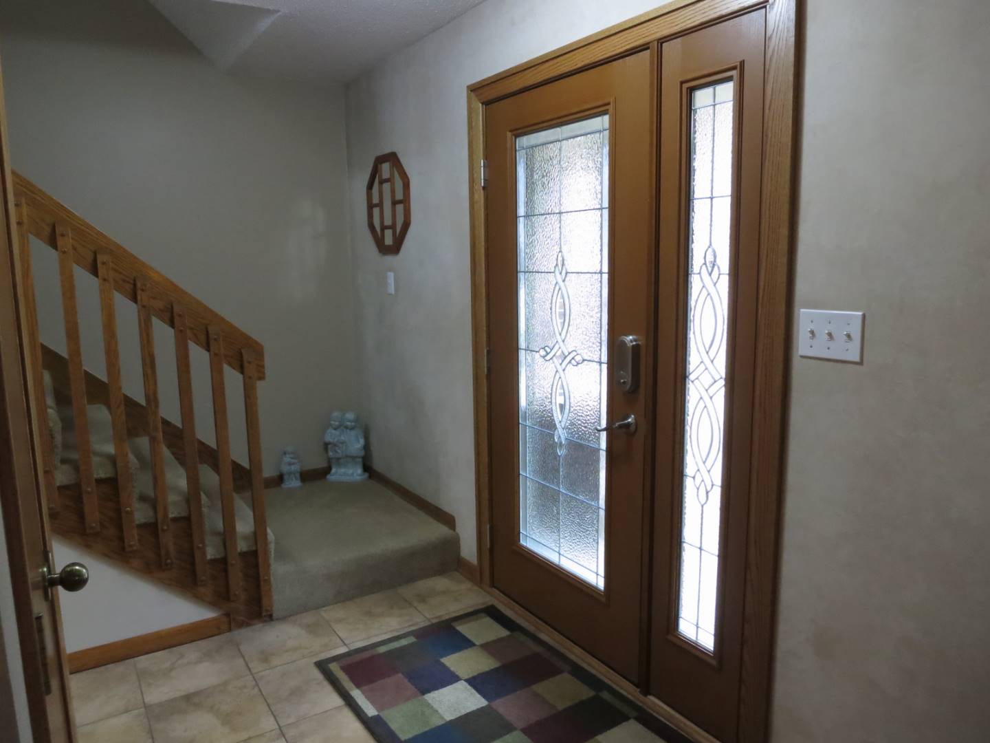 8023 Maple Drive, Urbandale, IA 50322 (Off Market MyStateMLS Listing