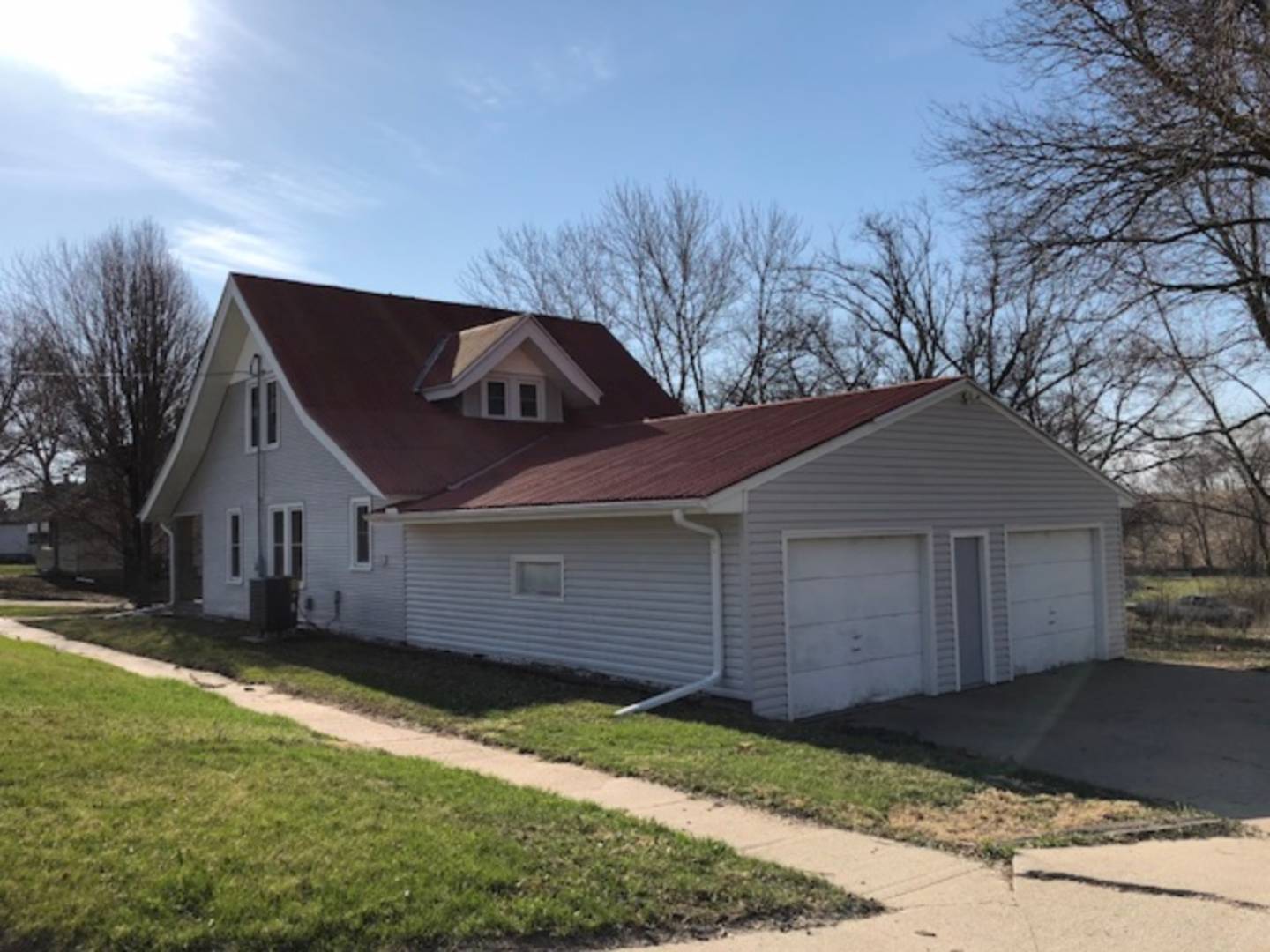 Howells Ne 112 S 8th St, Howells, NE 68641 (Sold NYStateMLS Listing #10497715)