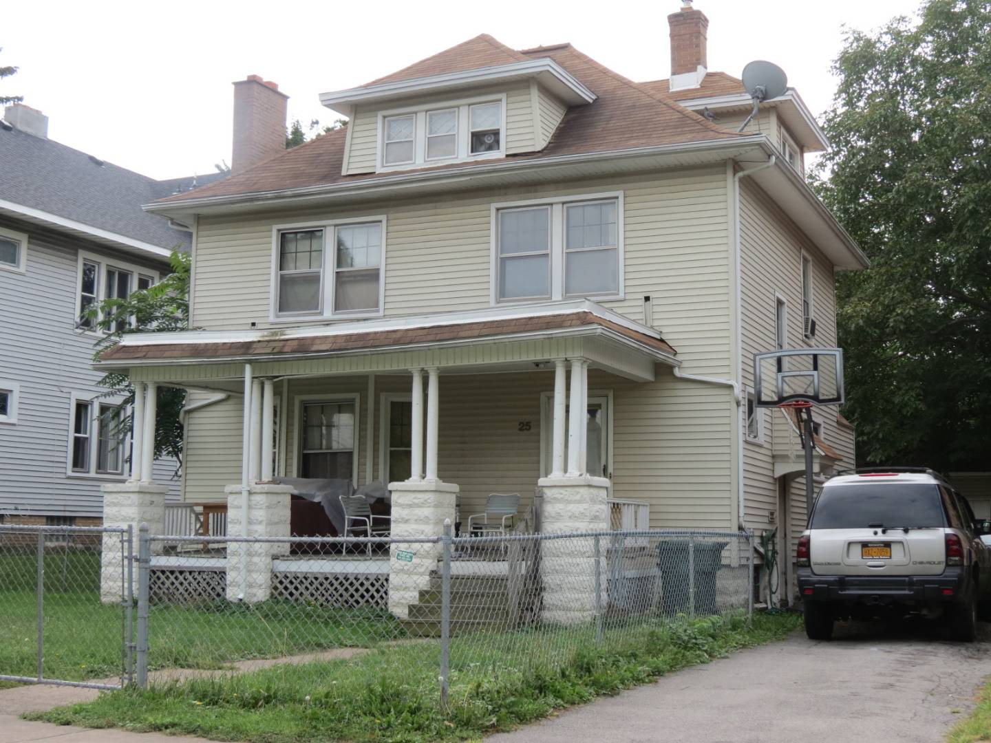 25 Carthage Dr 14621, Rochester, NY 14621 (Off Market NYStateMLS