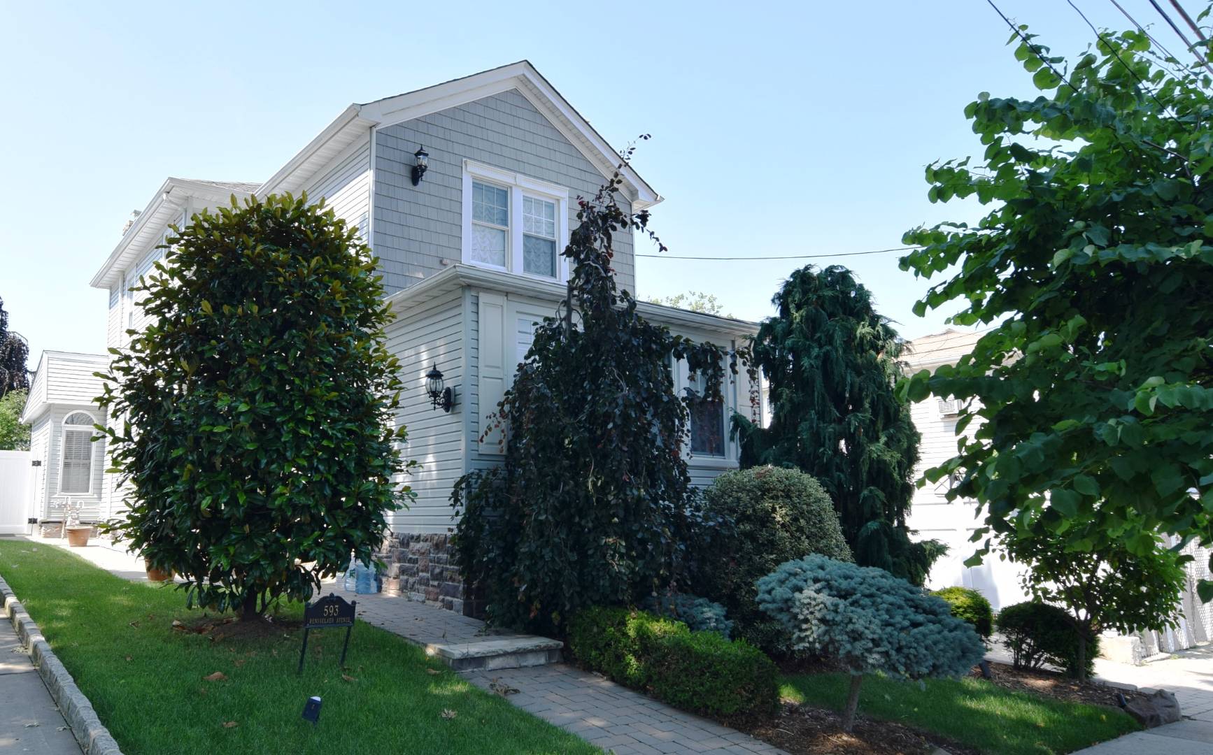 593 Rensselaer Ave, Staten Island, NY 10312 (Off Market NYStateMLS