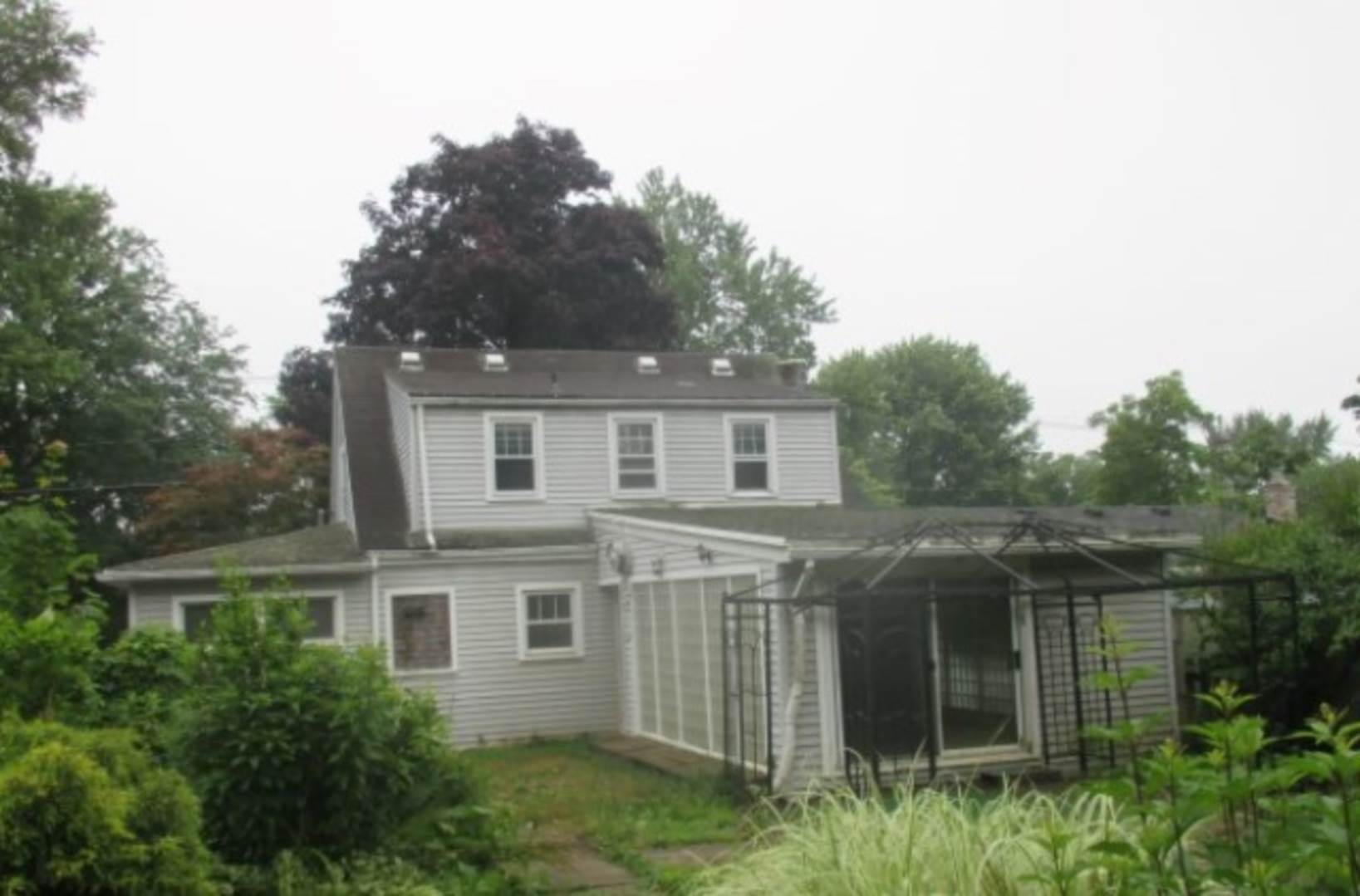 47 Summit St, Fairport, NY 14450 (Sold NYStateMLS Listing 10514065)