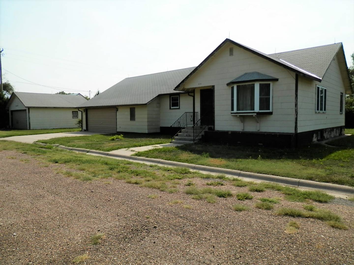 511 West Fourth, Bird City, KS 67731 (Sold NYStateMLS Listing 10527303)