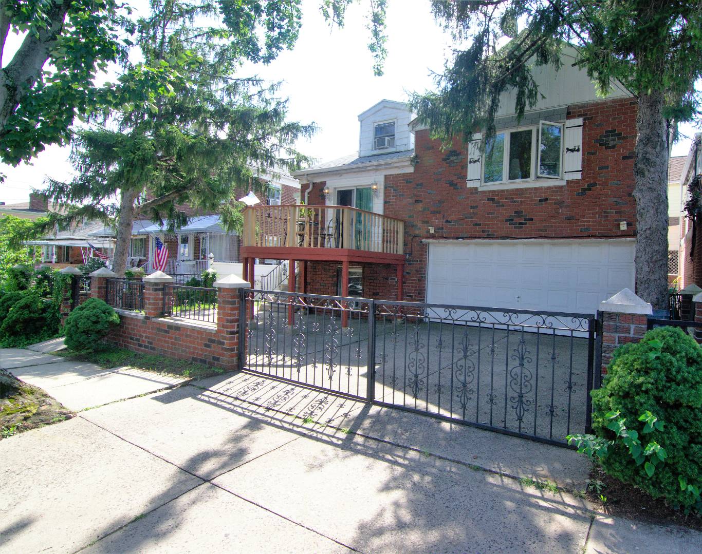 2237 Woodhull Ave, Bronx, NY 10469 (Off Market NYStateMLS Listing