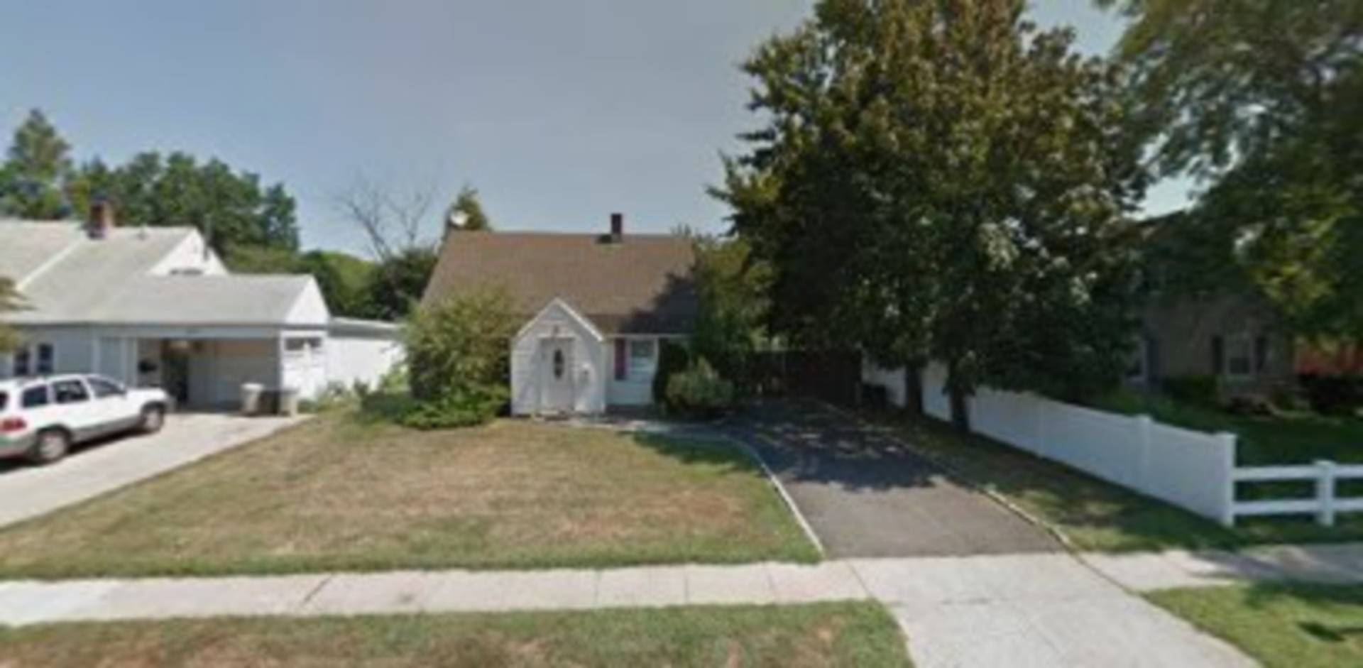 459 Gardiners Ave, Levittown, NY 11756 (Off Market NYStateMLS Listing