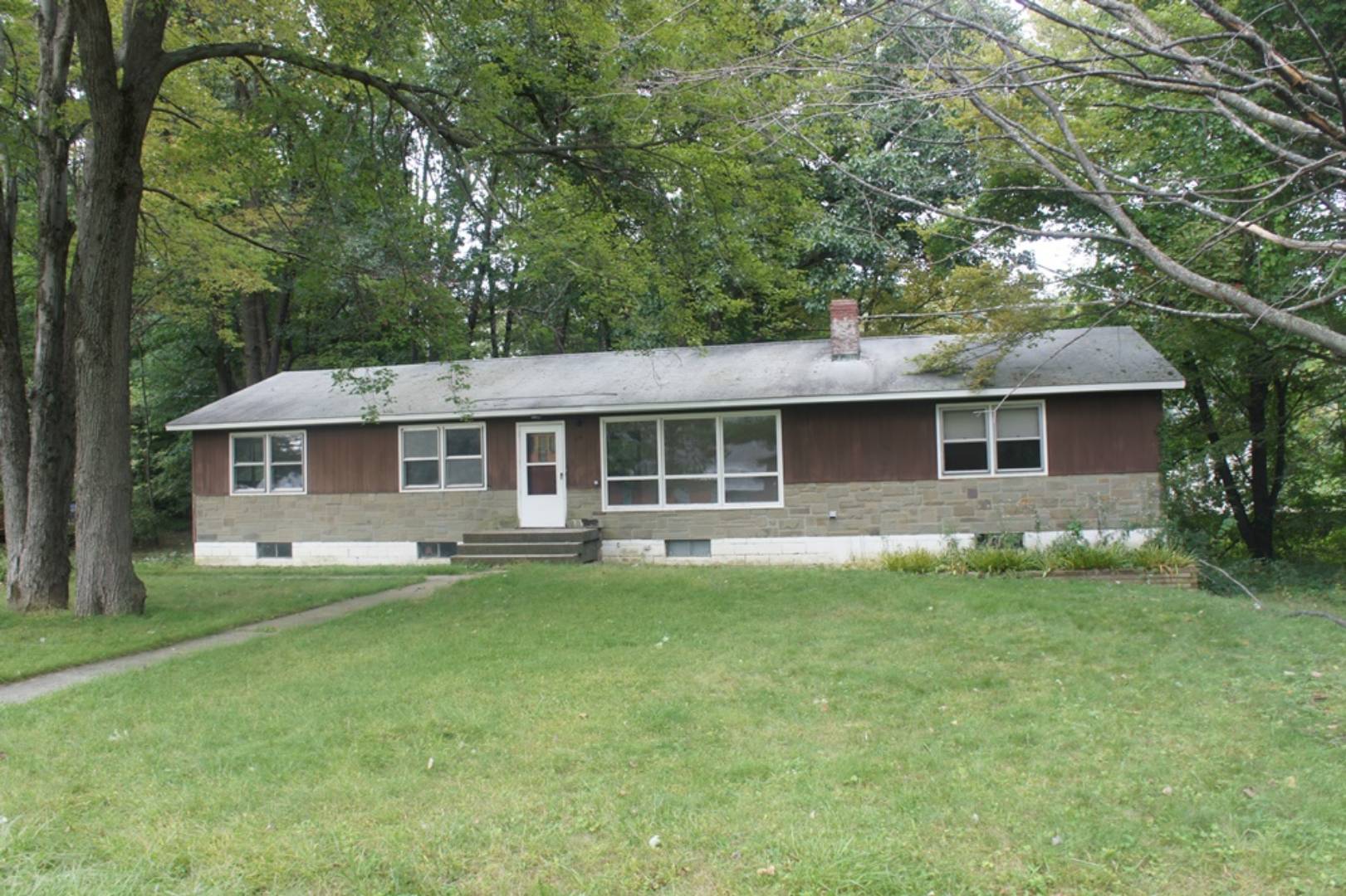 114 Birchwood Dr, East Greenbush, NY 12061 (Off Market NYStateMLS Listing 10546863)