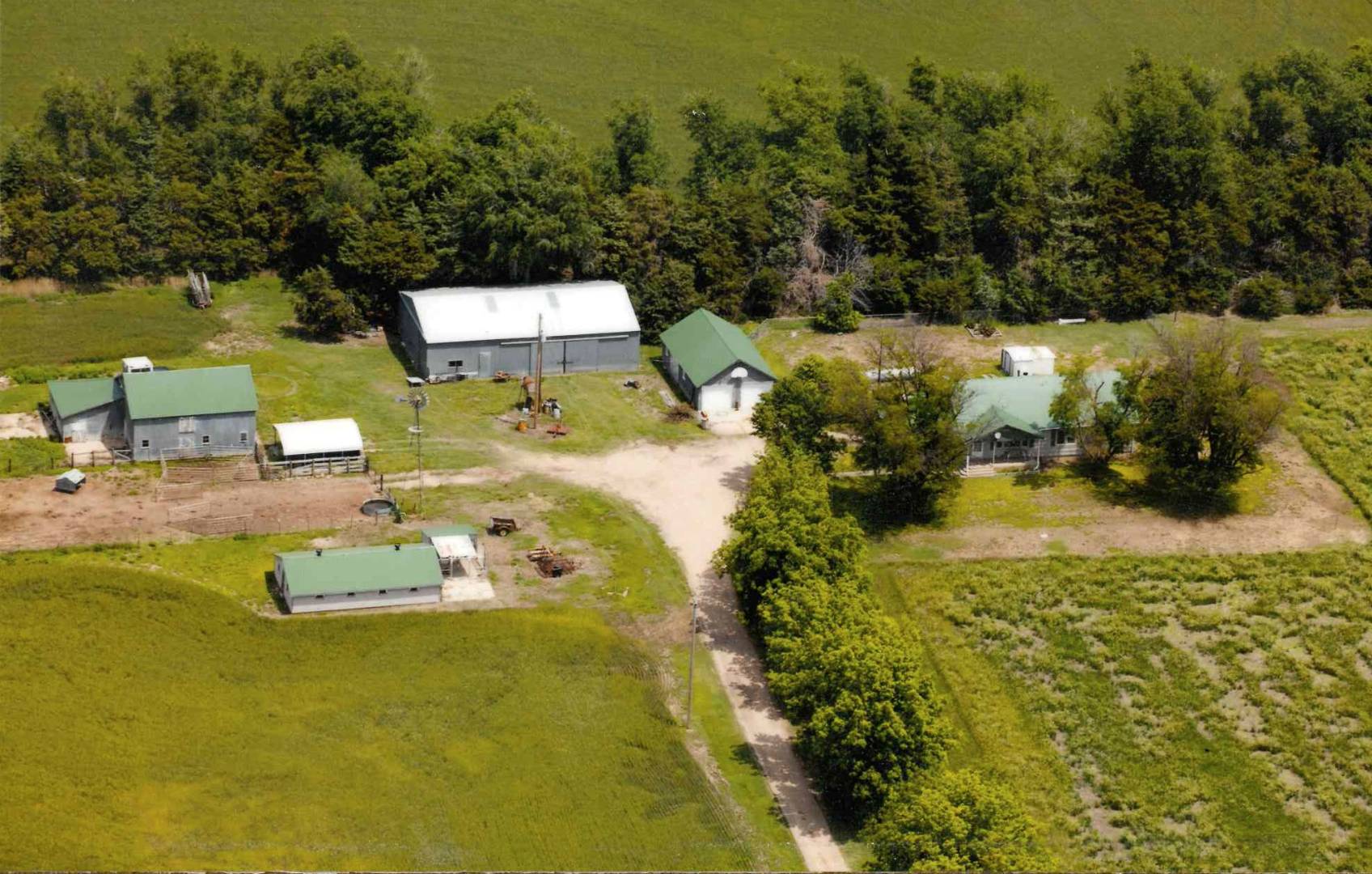 1395 Ave J, Lyons, KS 67554 (Sold MyStateMLS Listing 10551413)