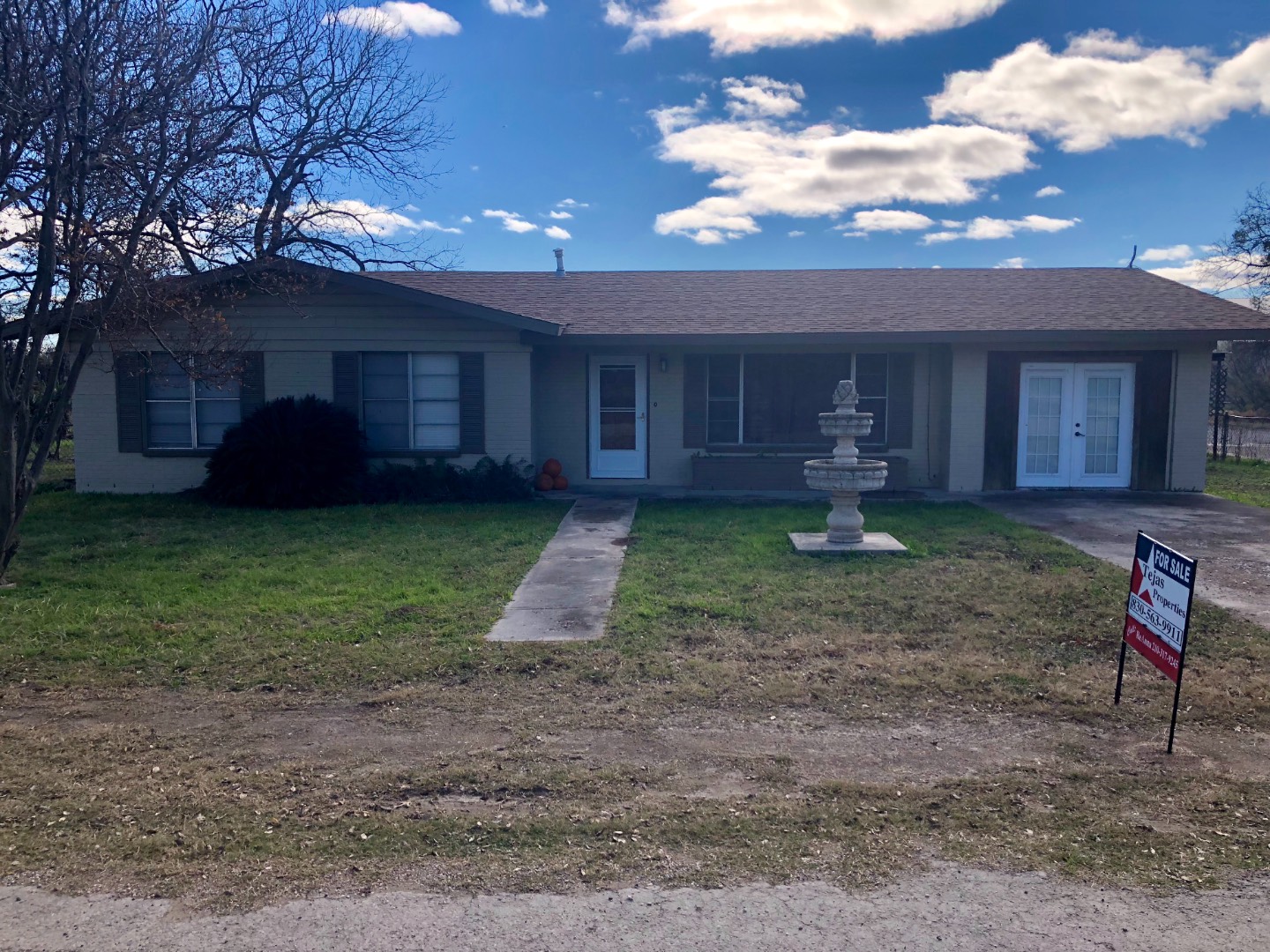 201 E Veltman St., Lot 7 & 8, Blk 64, Brackett Addition, Brackettville