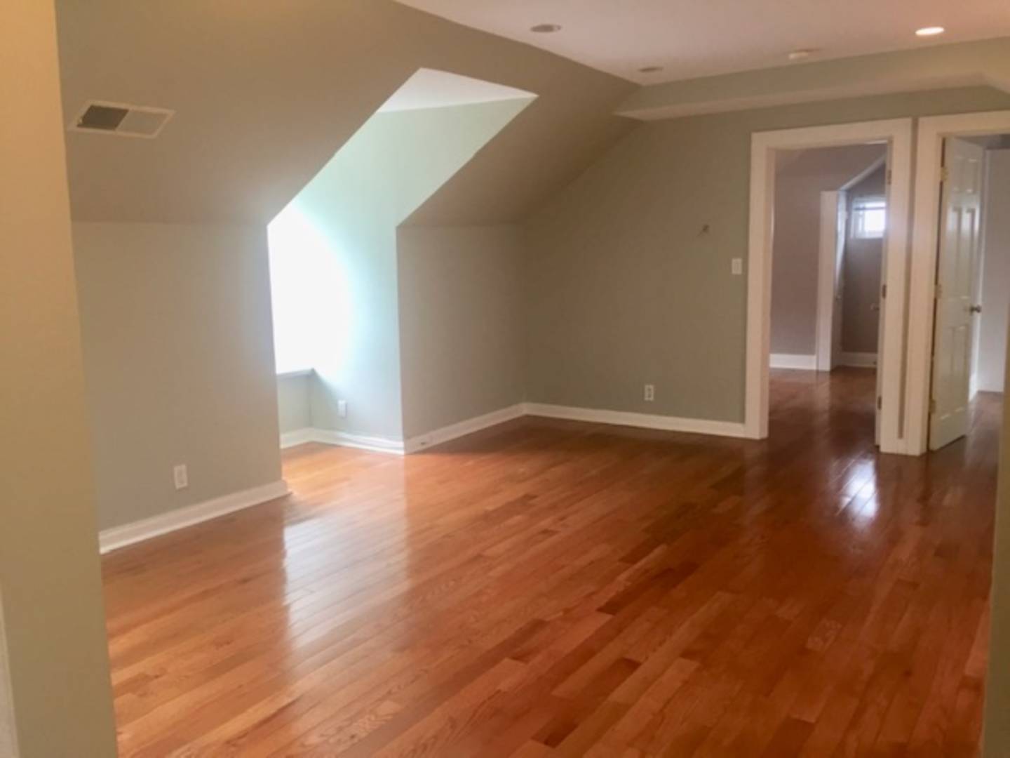 218 Delancey Ave 2, Mamaroneck, NY 10543 (Off Market NYStateMLS