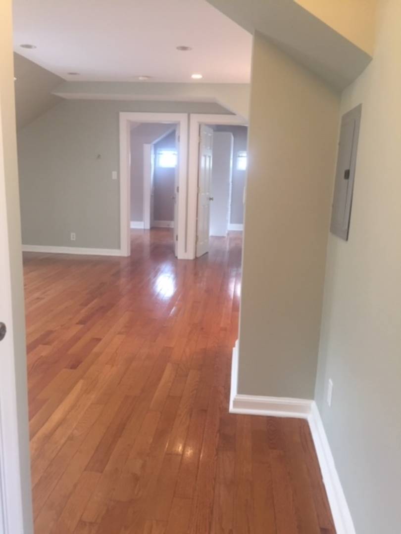 218 Delancey Ave 2, Mamaroneck, NY 10543 (Off Market NYStateMLS