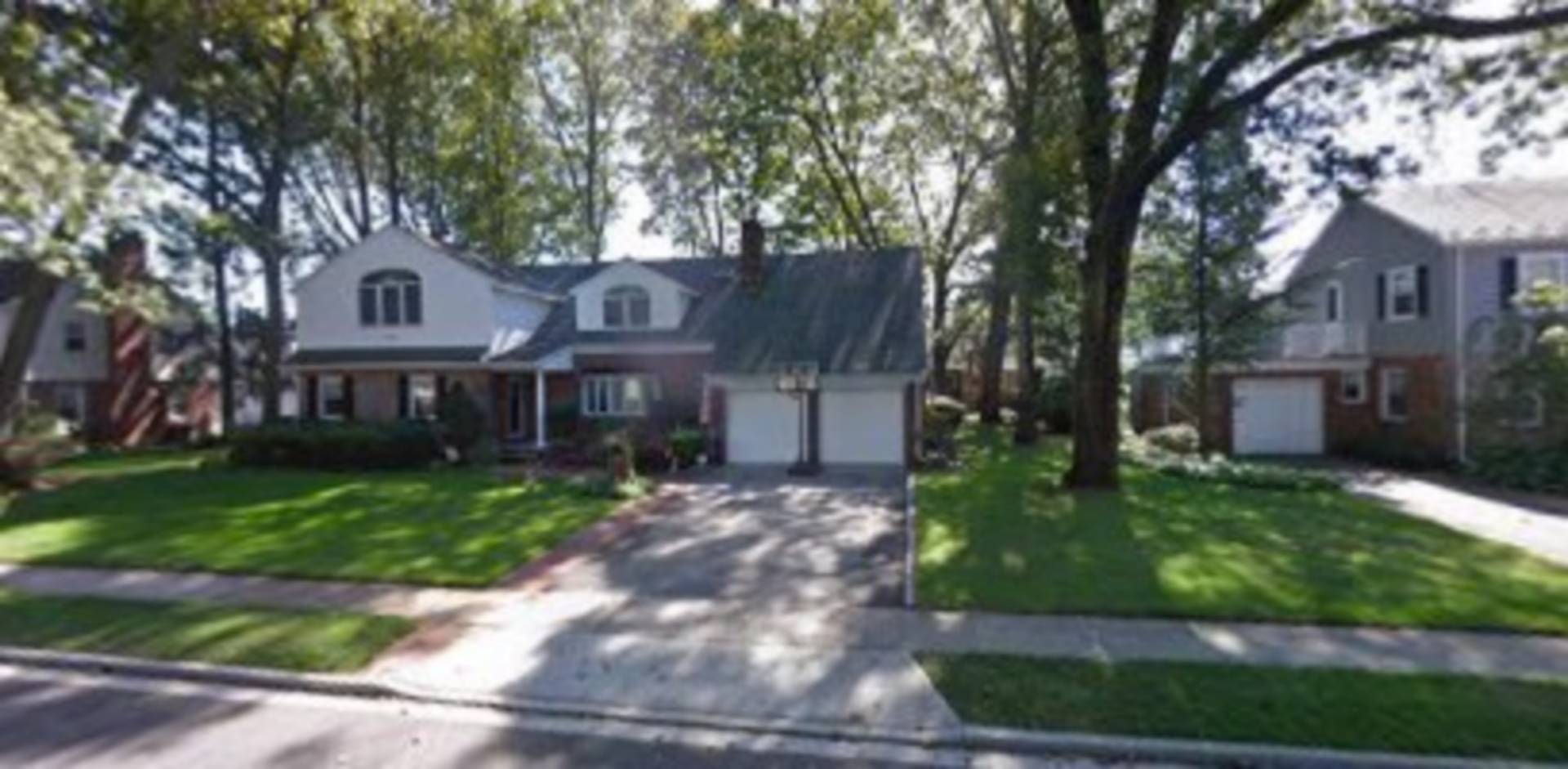 68 Atkinson Road, Rockville Centre, NY 11570 (Sold NYStateMLS Listing