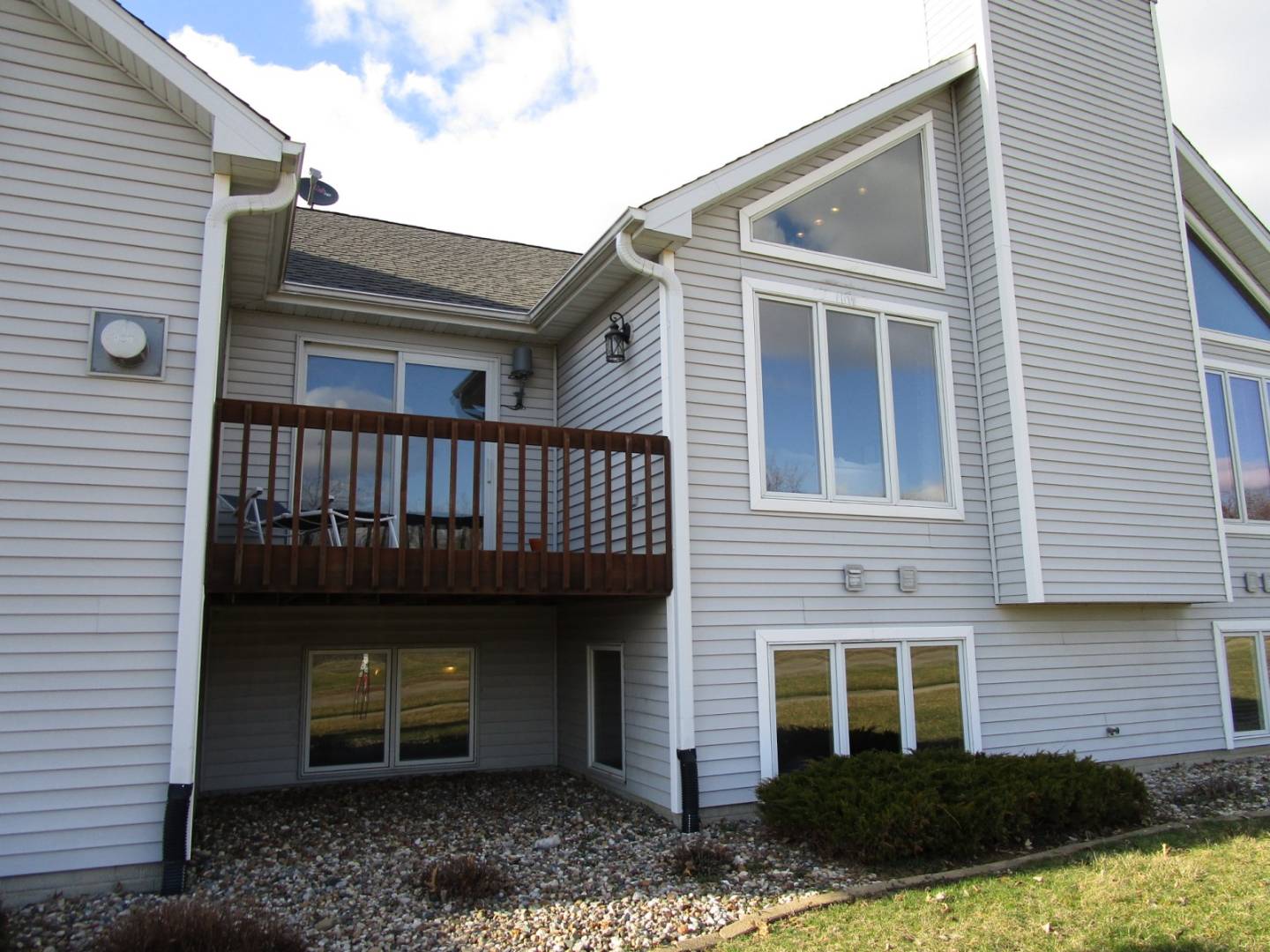 2302 Bos Landen Drive, 2, Pella, IA 50219 (Off Market MyStateMLS