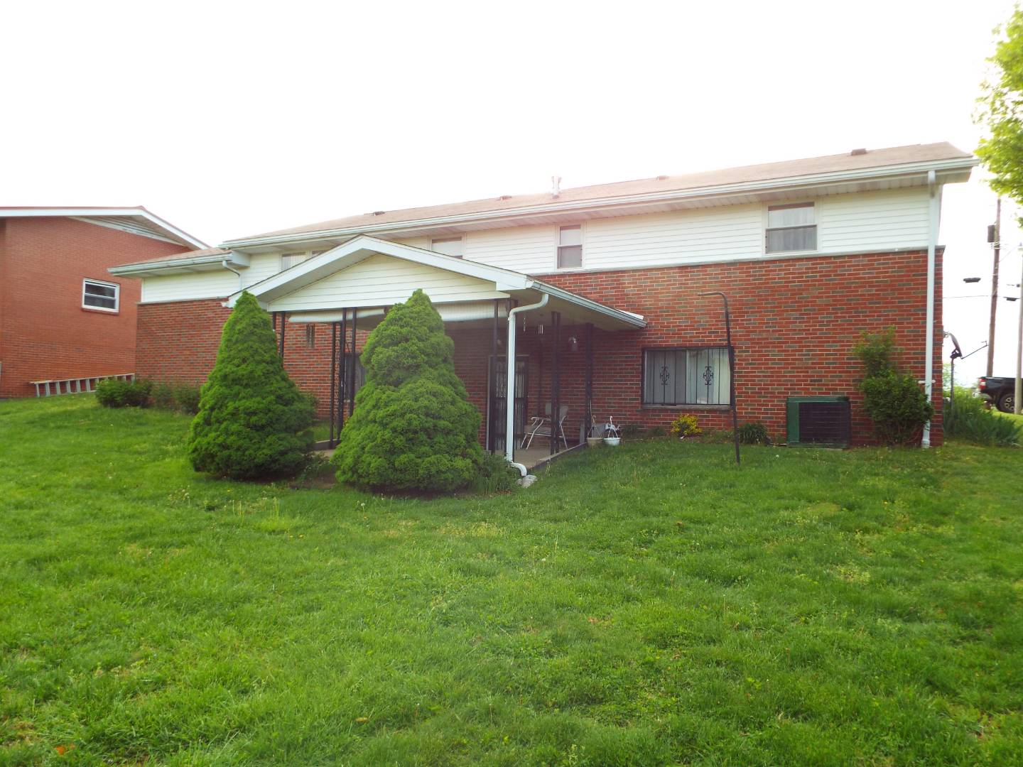 807 Lawman Ave, Bridgeport, WV 26330 (Sold NYStateMLS Listing 10599716)
