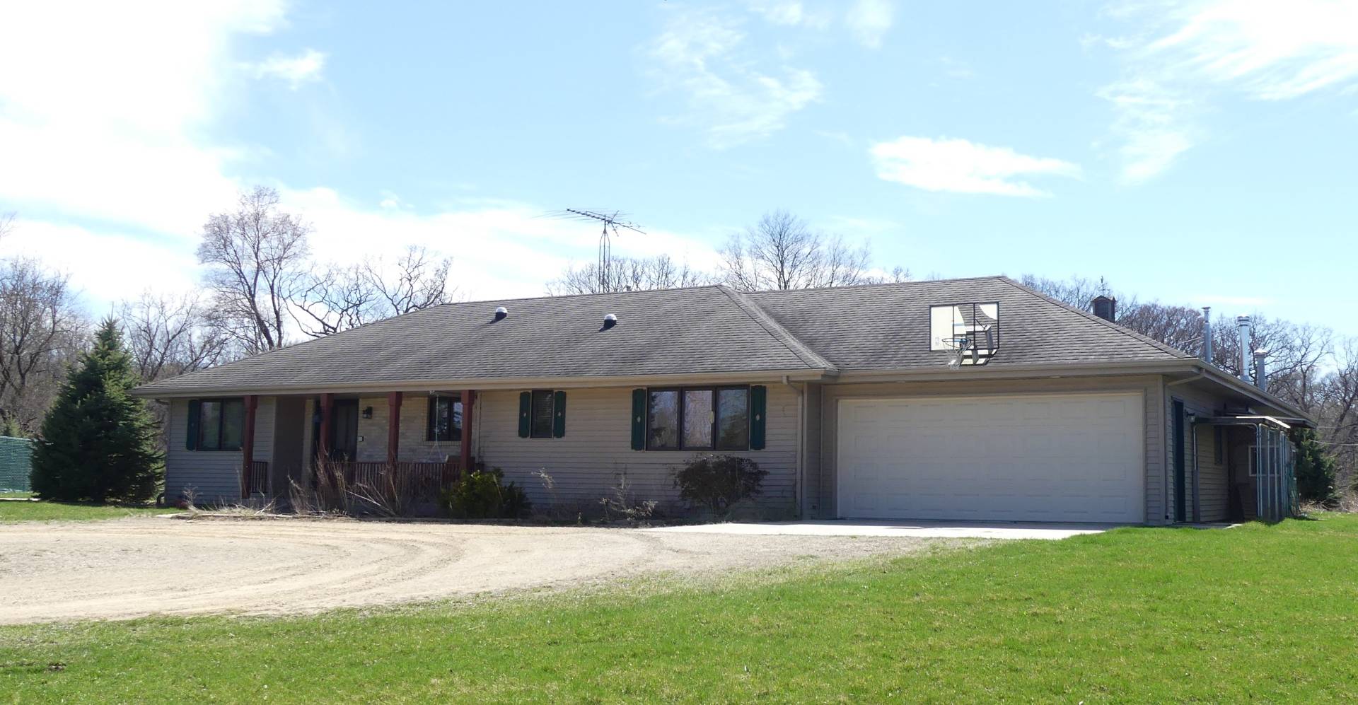 15052 White School Road, South Beloit, IL 61080 (Sold MyStateMLS