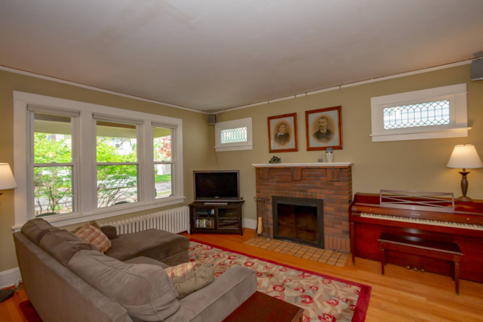 27 Hawthorne Ave, Albany, NY 12203 (Sold NYStateMLS Listing 10601040)