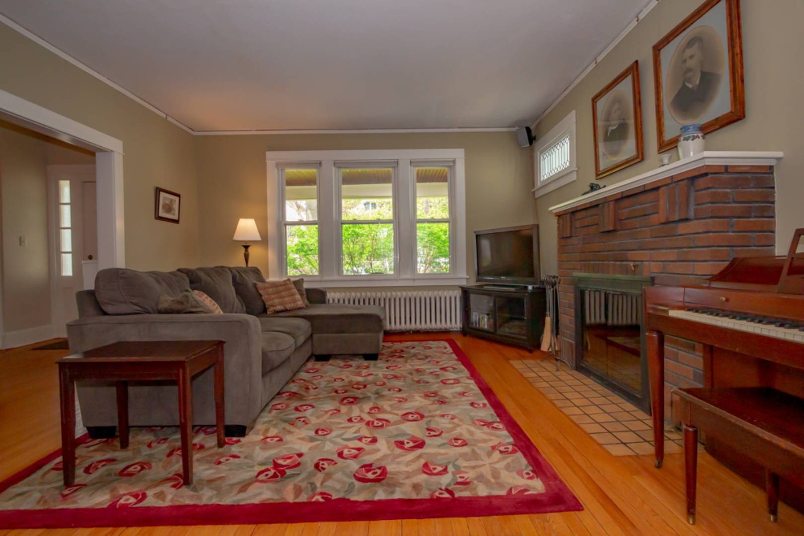 27 Hawthorne Ave, Albany, NY 12203 (Sold NYStateMLS Listing 10601040)