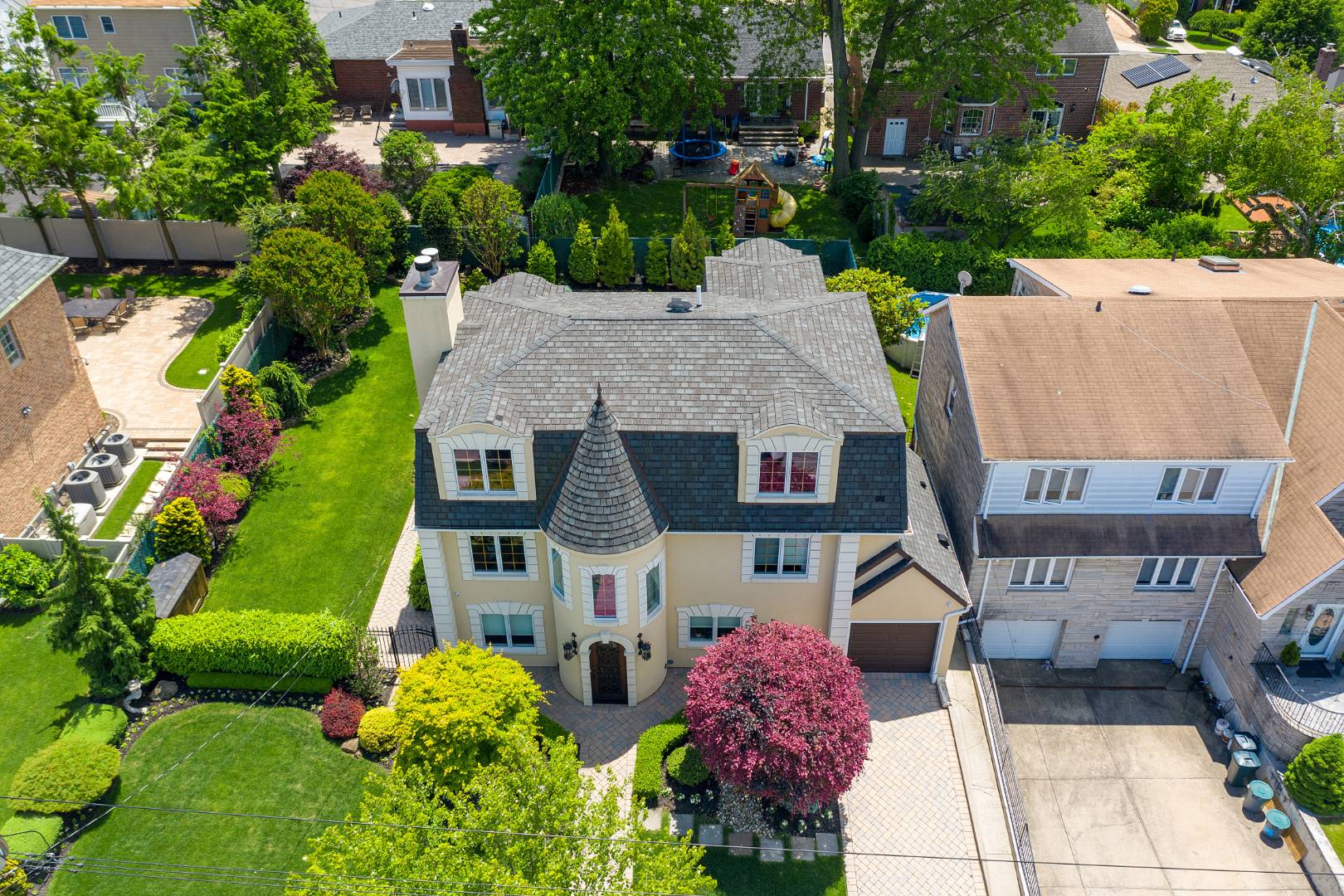 38 Potter Ave, Staten Island, NY 10314 (Off Market NYStateMLS Listing