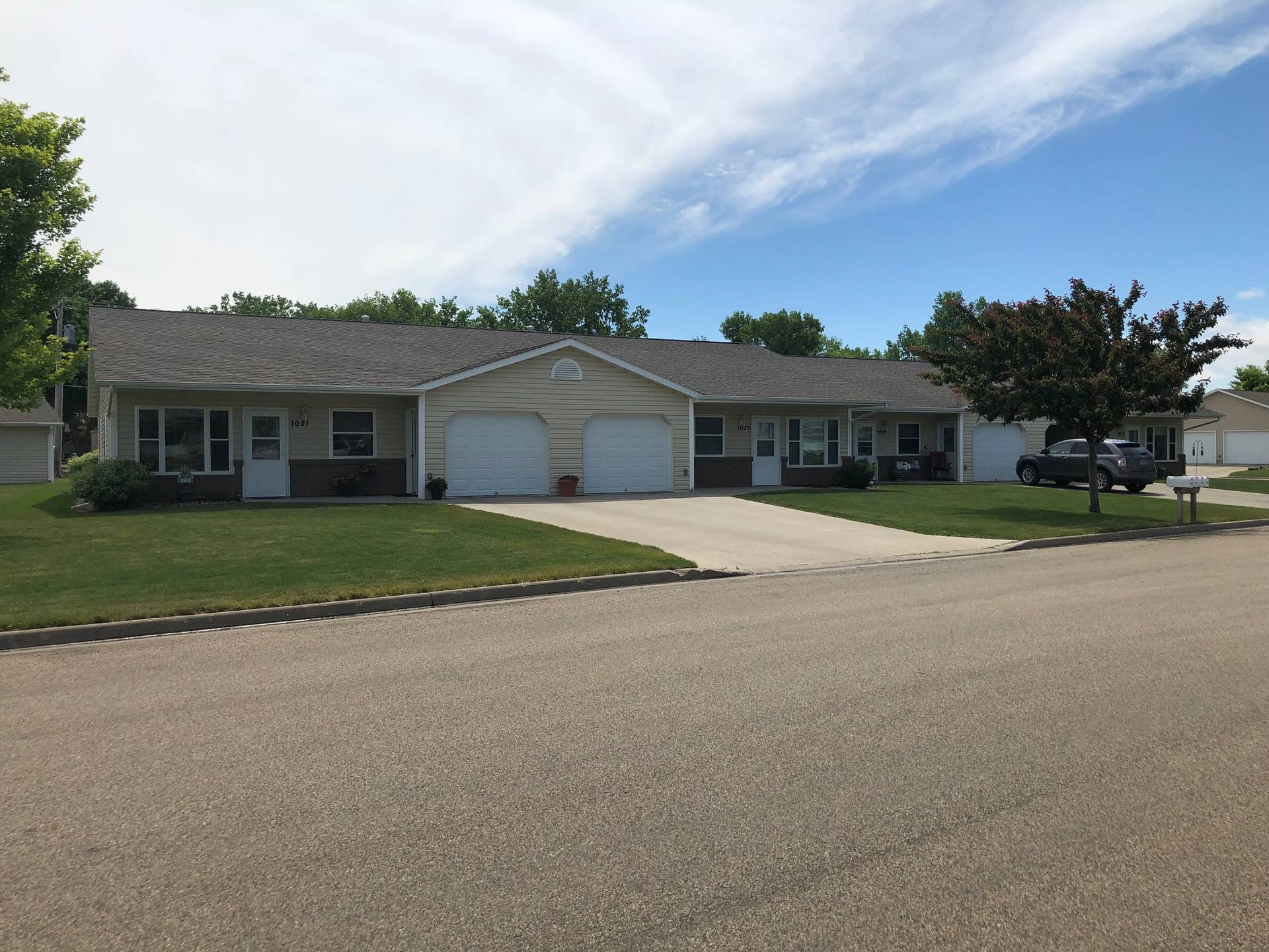 1003 West 5th Street, Redfield, SD 57469 (For Sale MyStateMLS Listing