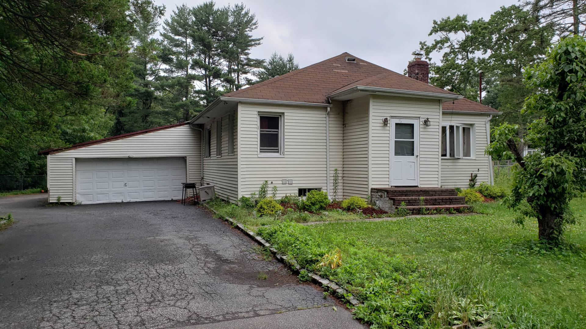 201 Holly Lane, Smithtown, NY 11787 (Off Market NYStateMLS Listing