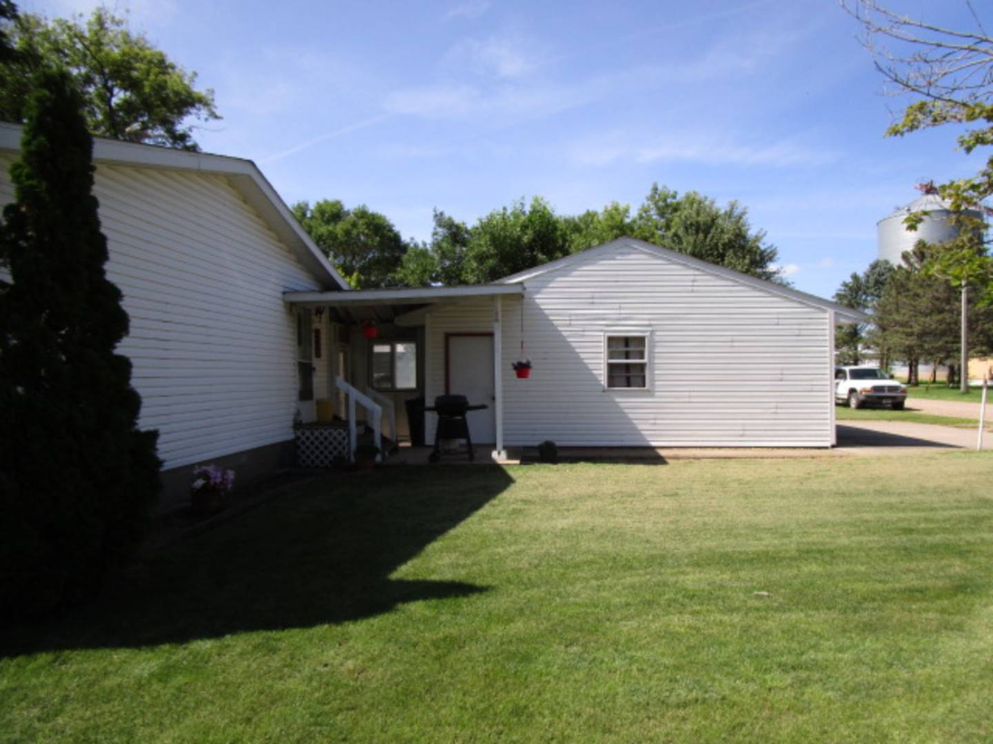250 Armstrong Ave, Butterfield, MN 56120 (Sold MyStateMLS Listing